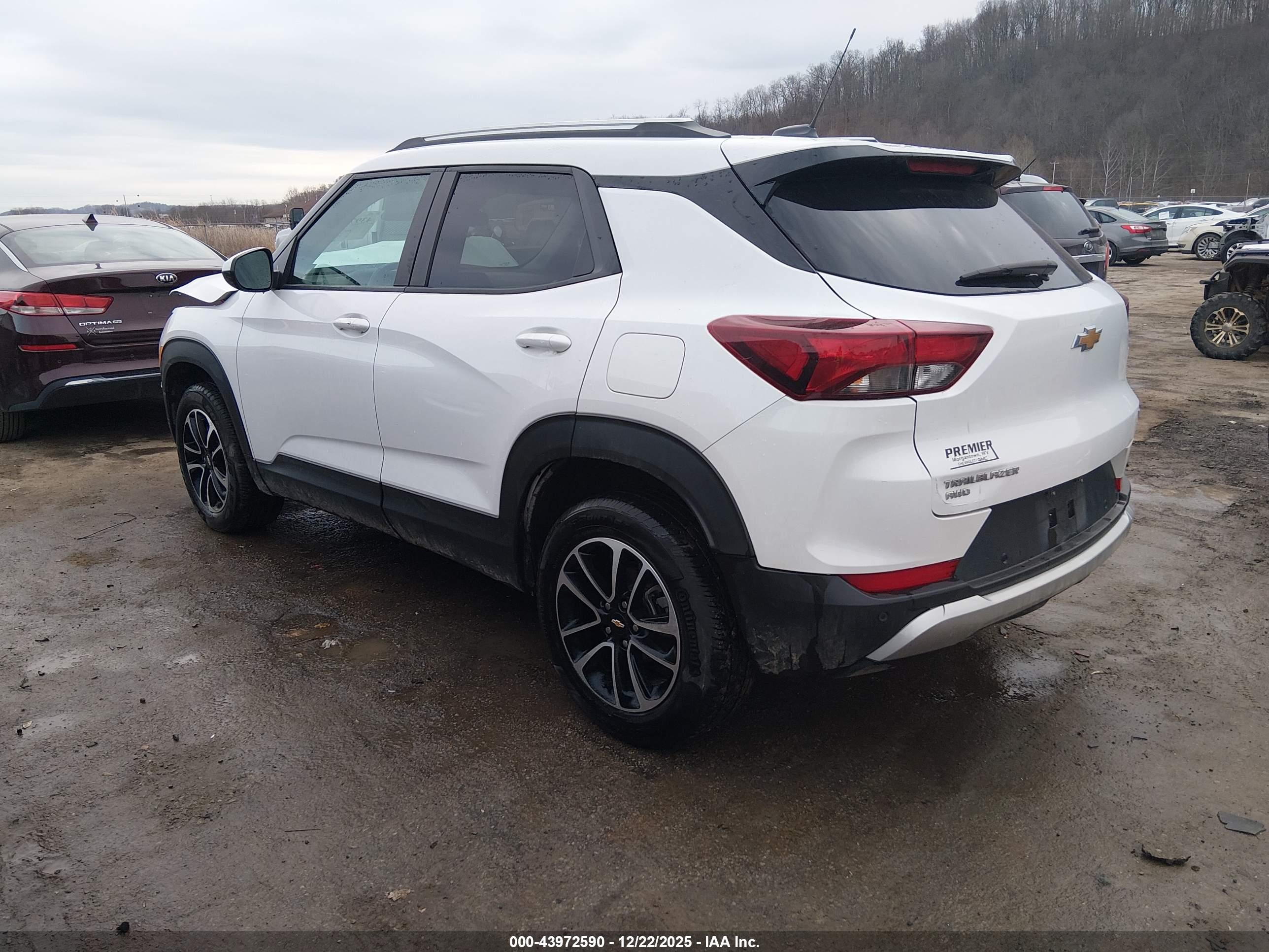 CHEVROLET TRAILBLAZER image 3