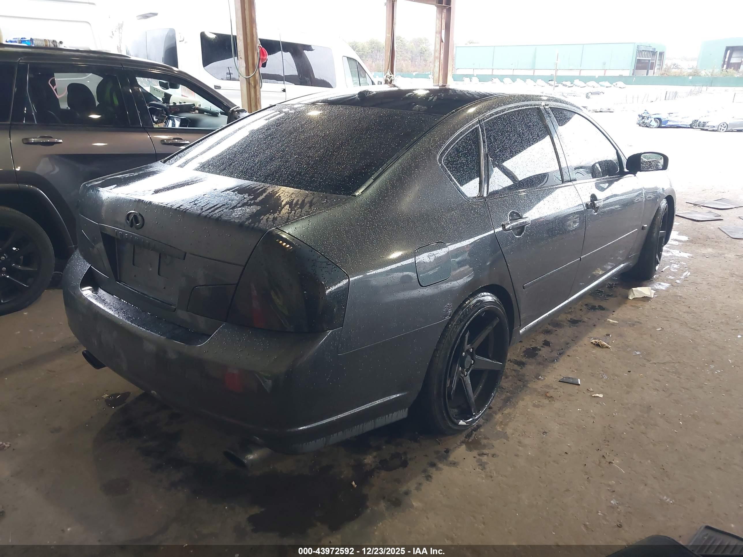 INFINITI M35X image 4