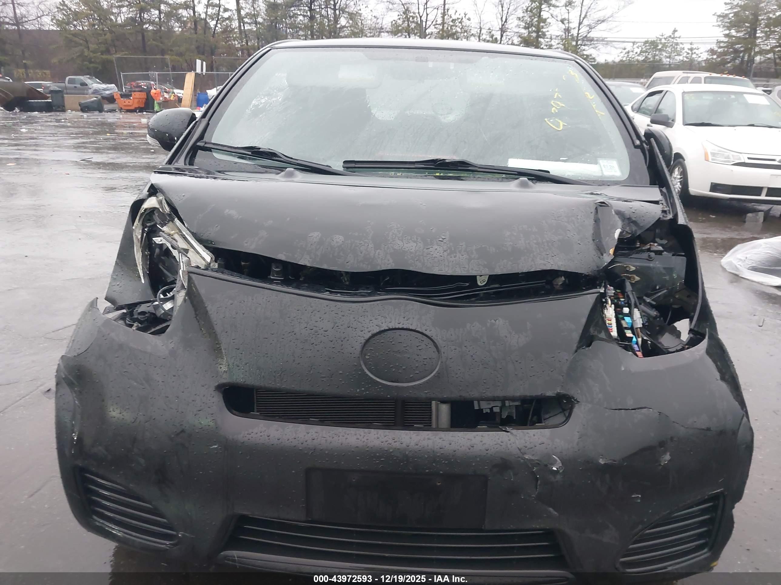 SCION IQ image 6