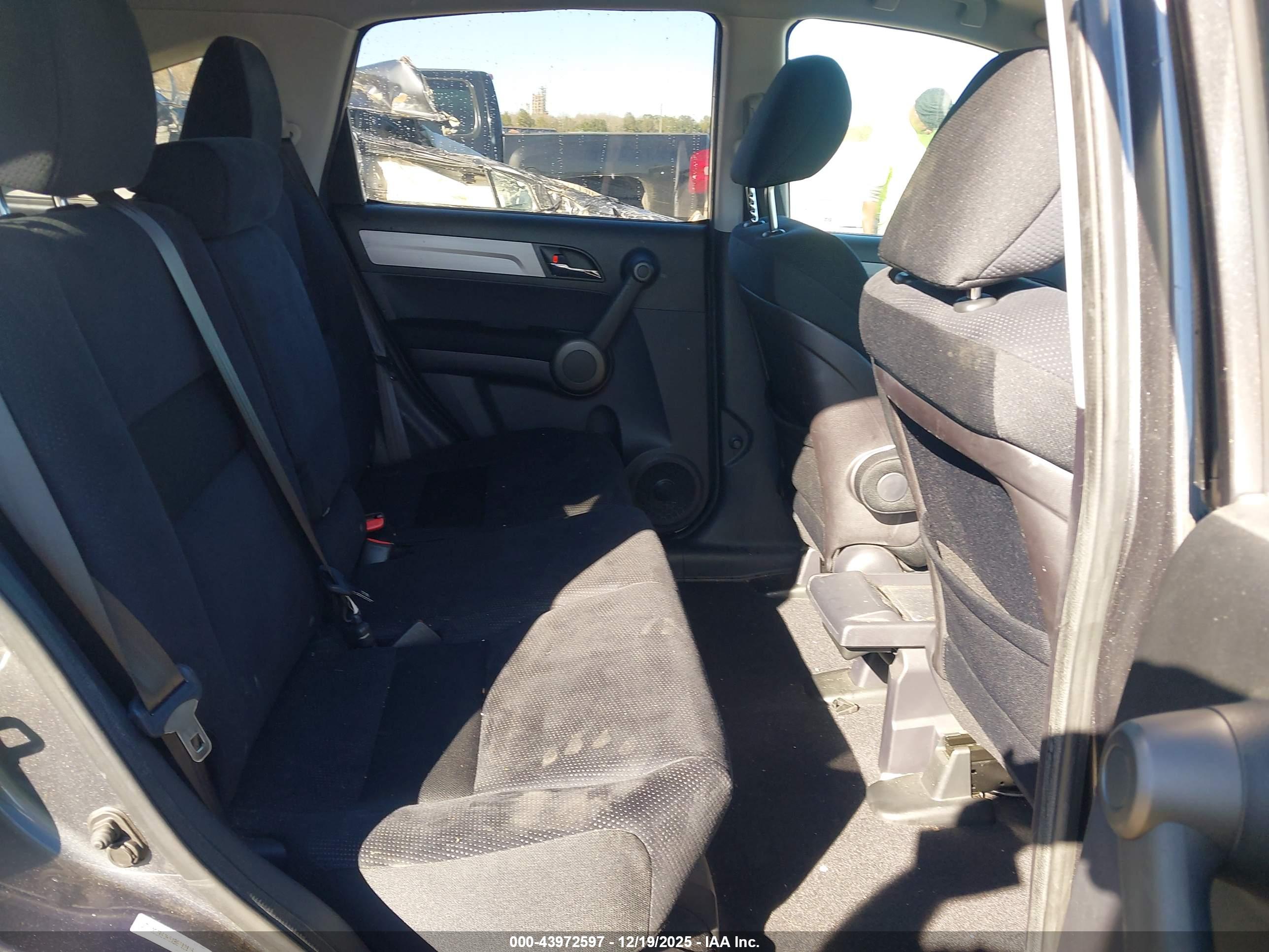 HONDA CR-V image 8