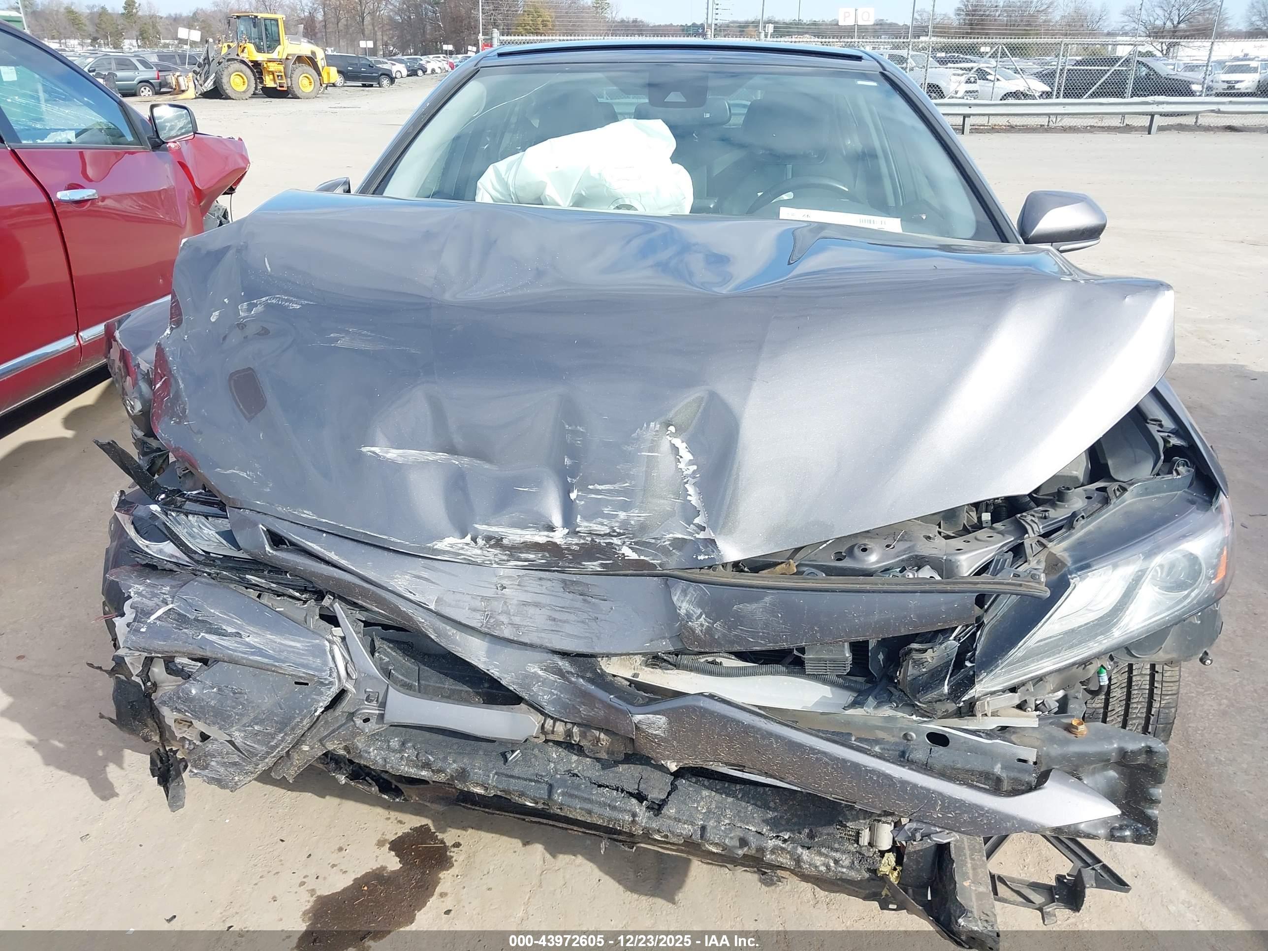 TOYOTA CAMRY image 10