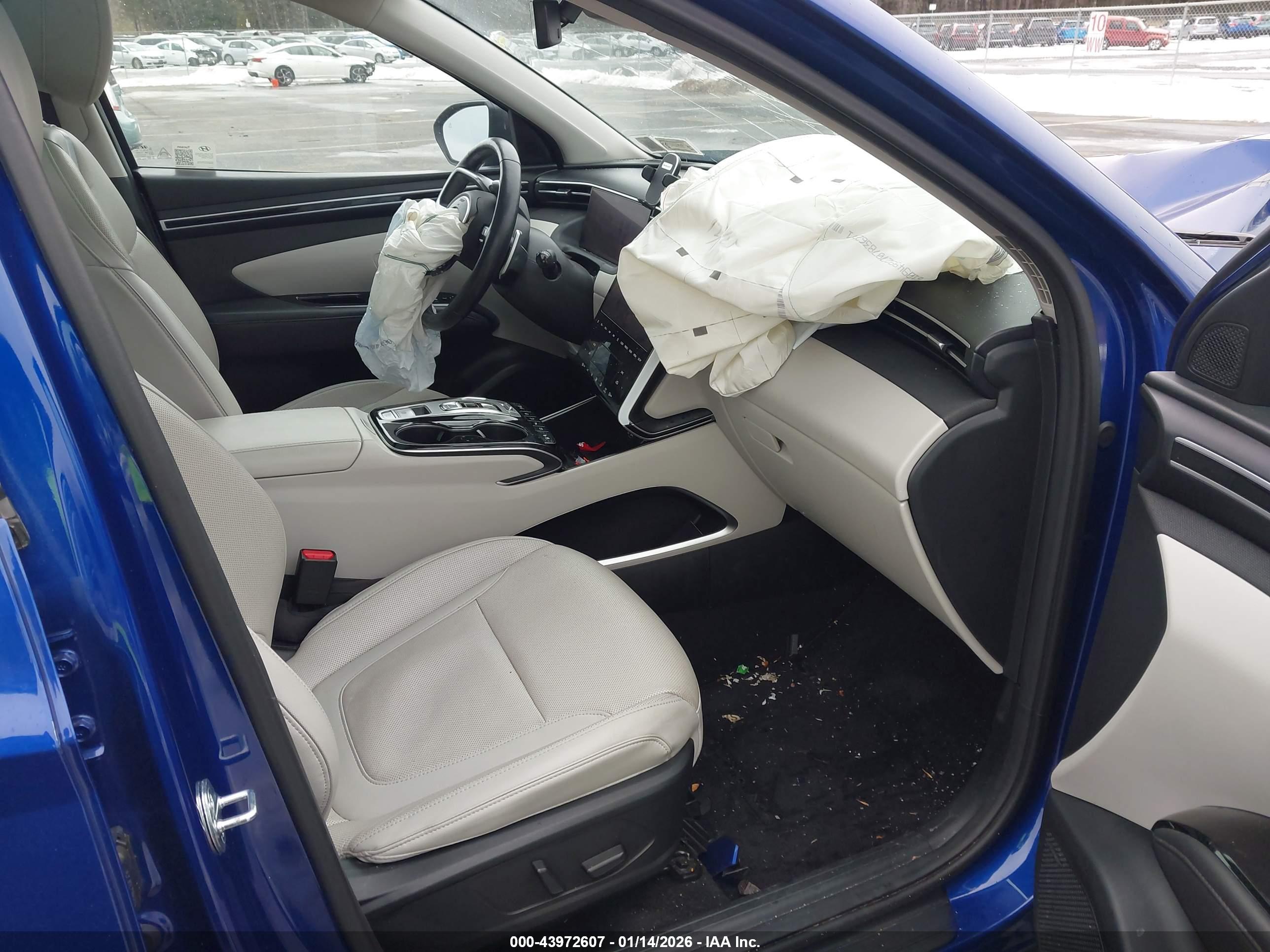 HYUNDAI TUCSON image 5