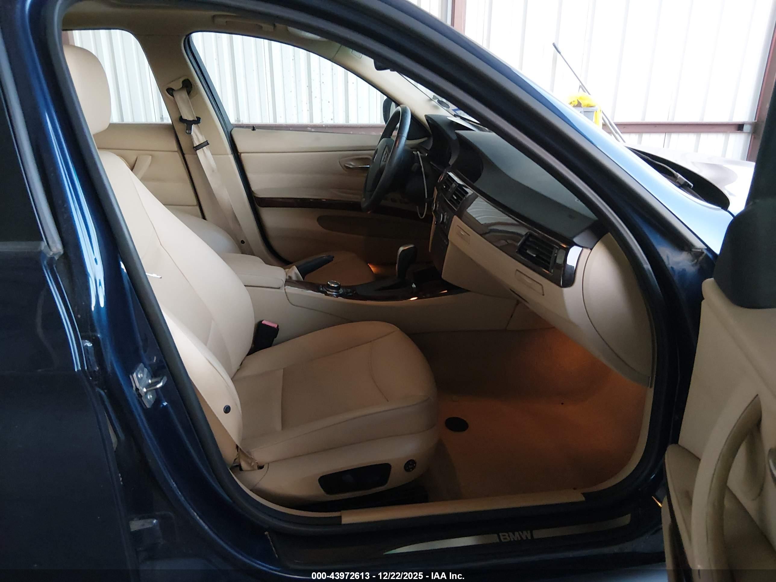 BMW 328I image 5