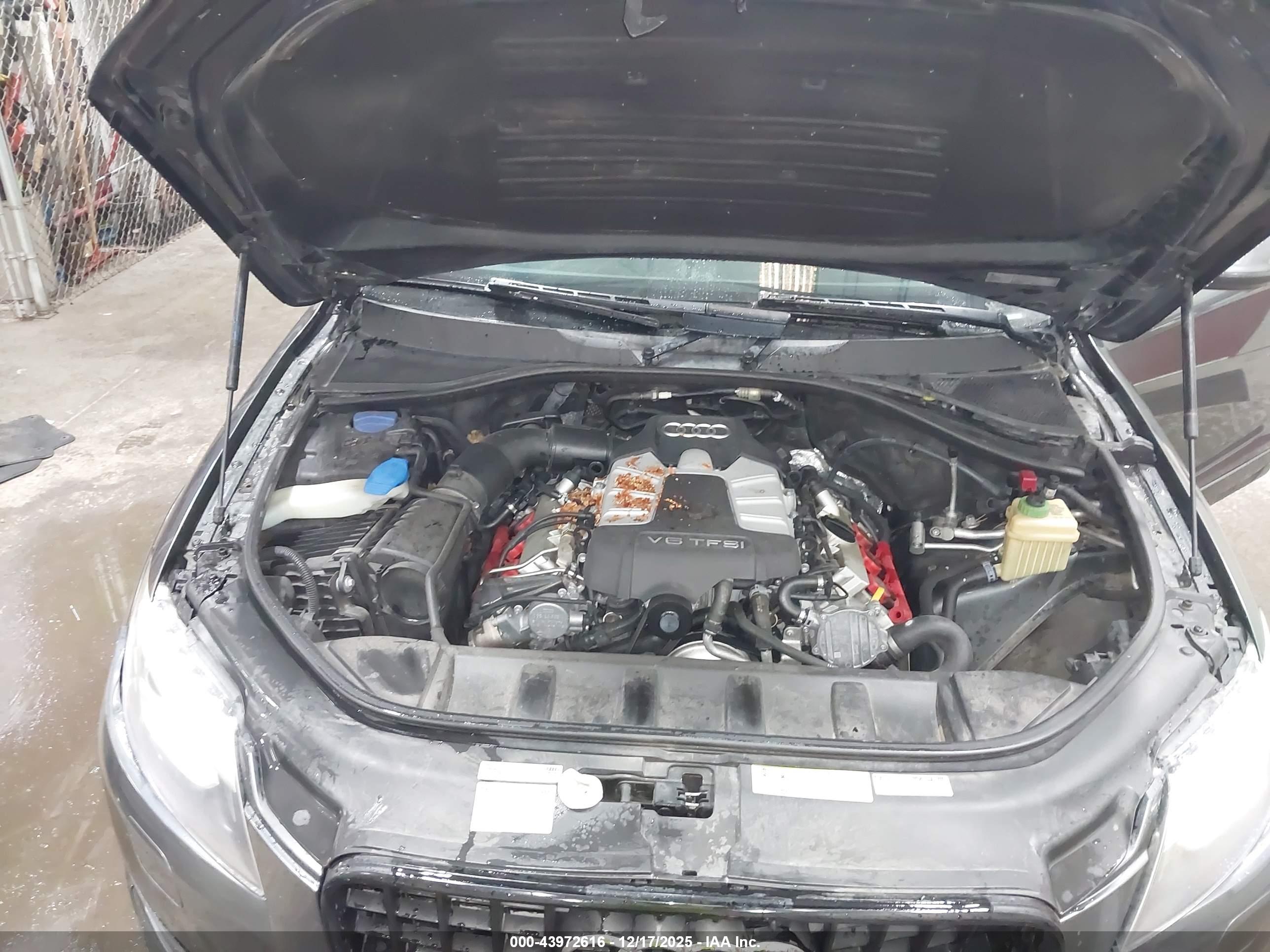 AUDI Q7 image 10