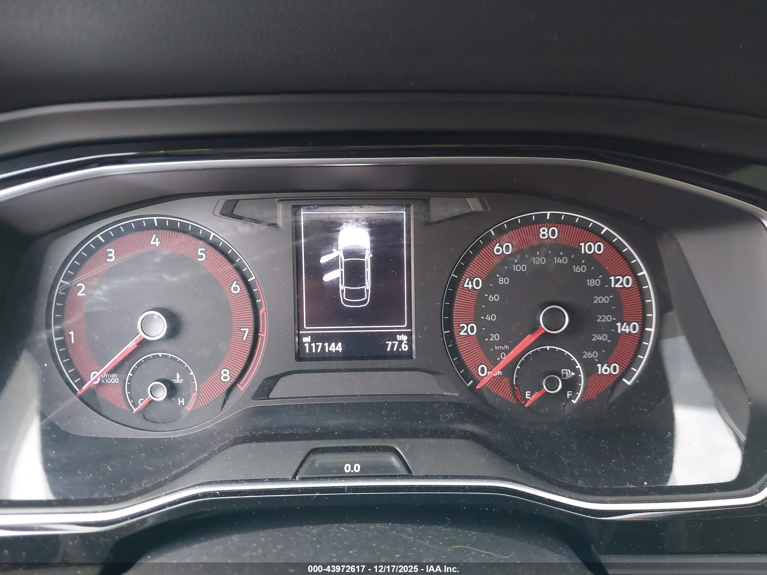 VOLKSWAGEN JETTA image 7
