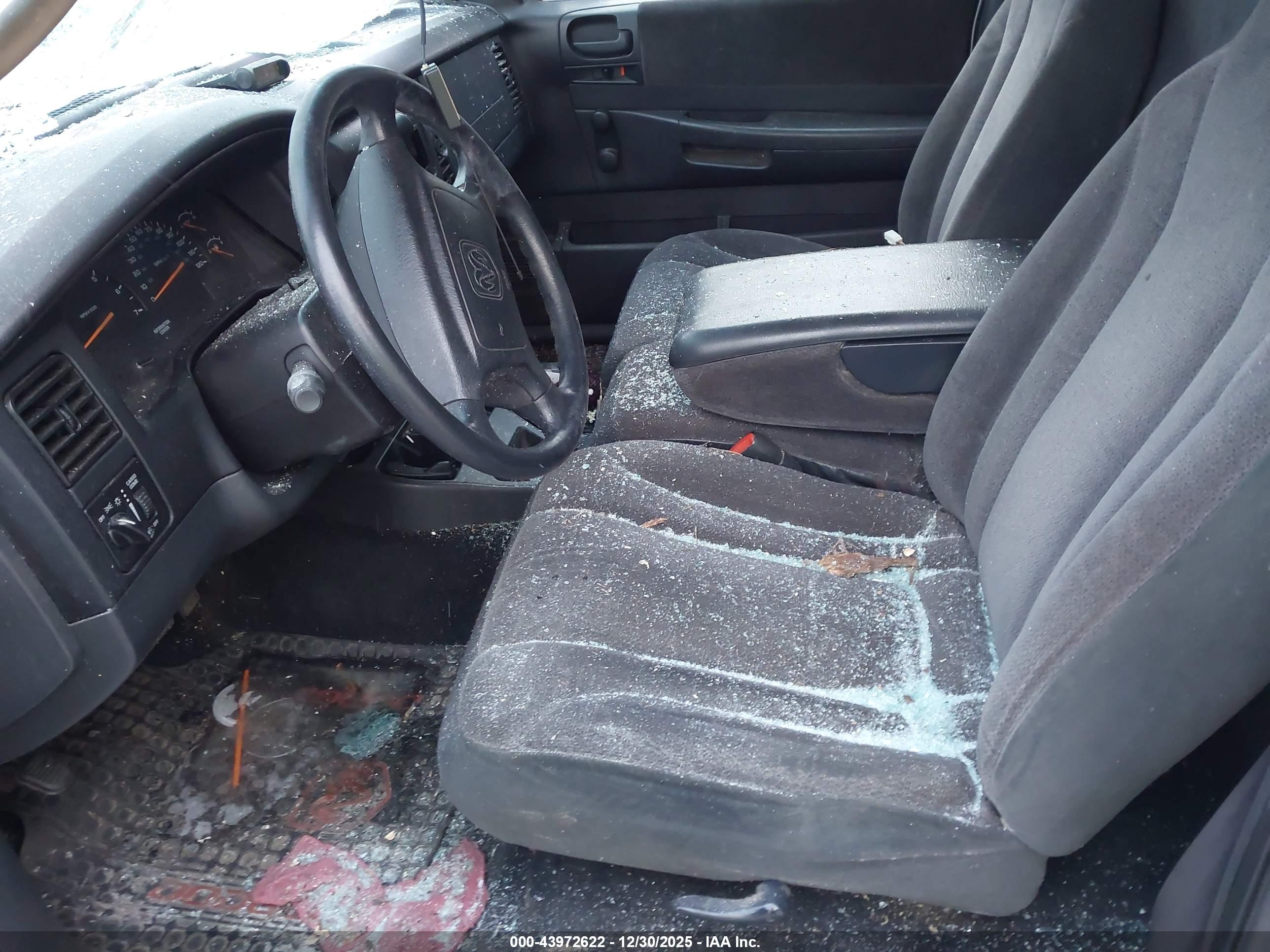 DODGE DAKOTA image 5