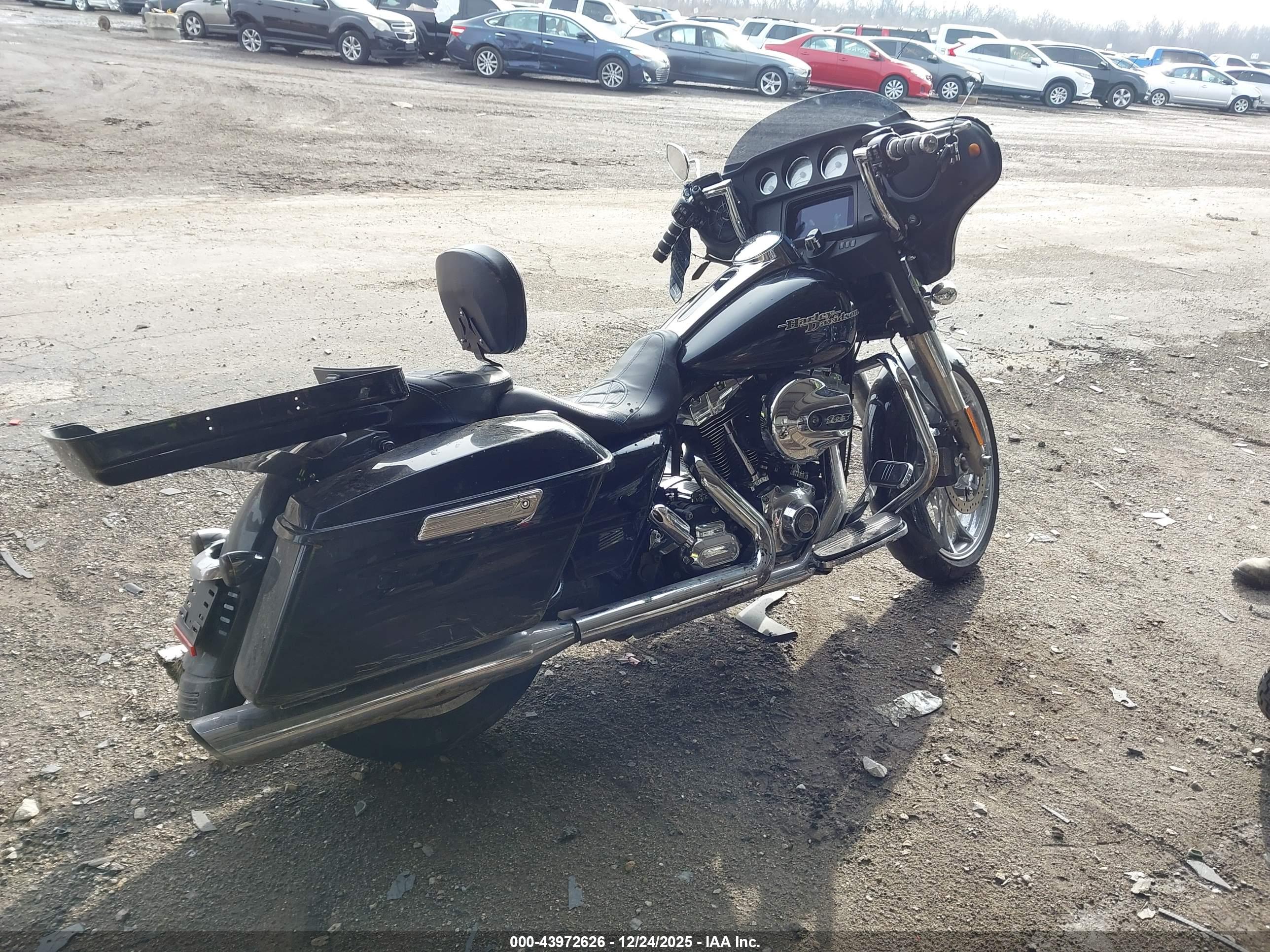 HARLEY-DAVIDSON FLHX image 4