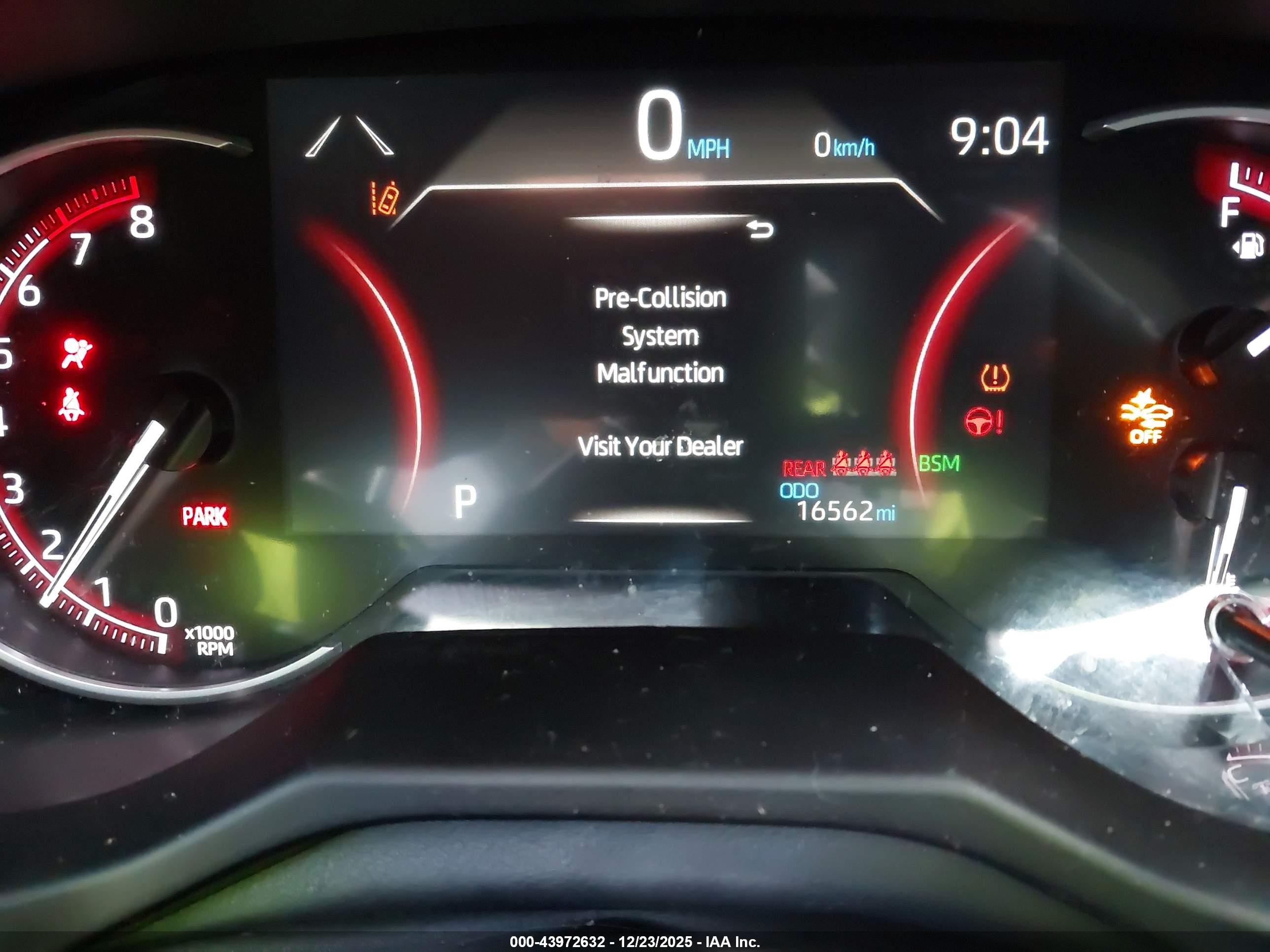 TOYOTA RAV4 image 7