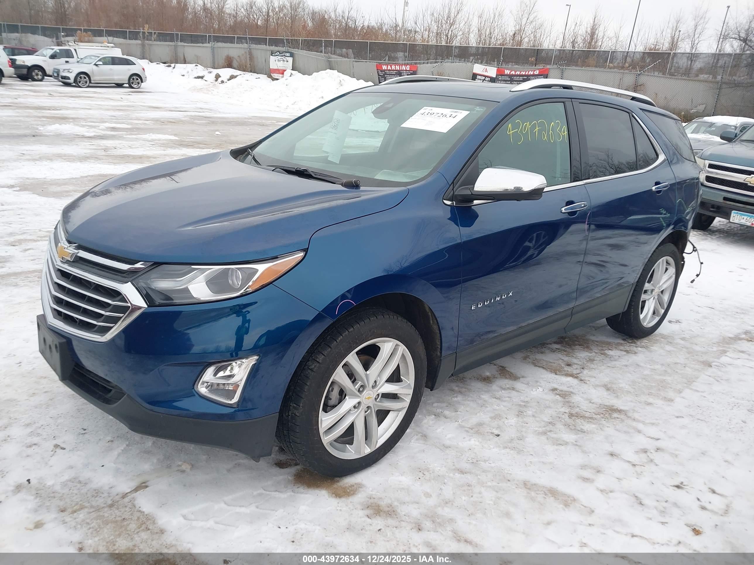 CHEVROLET EQUINOX image 2