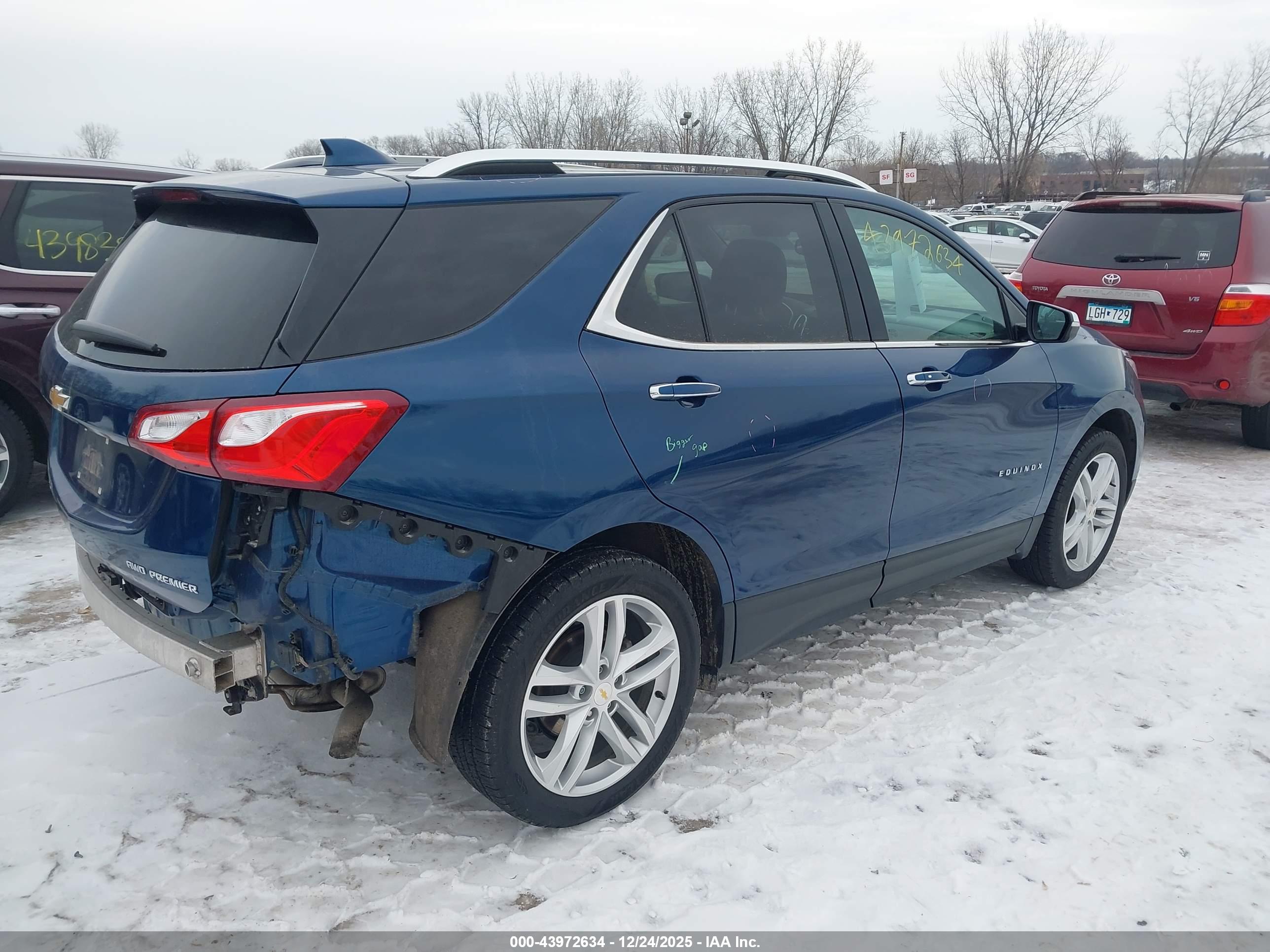 CHEVROLET EQUINOX image 4