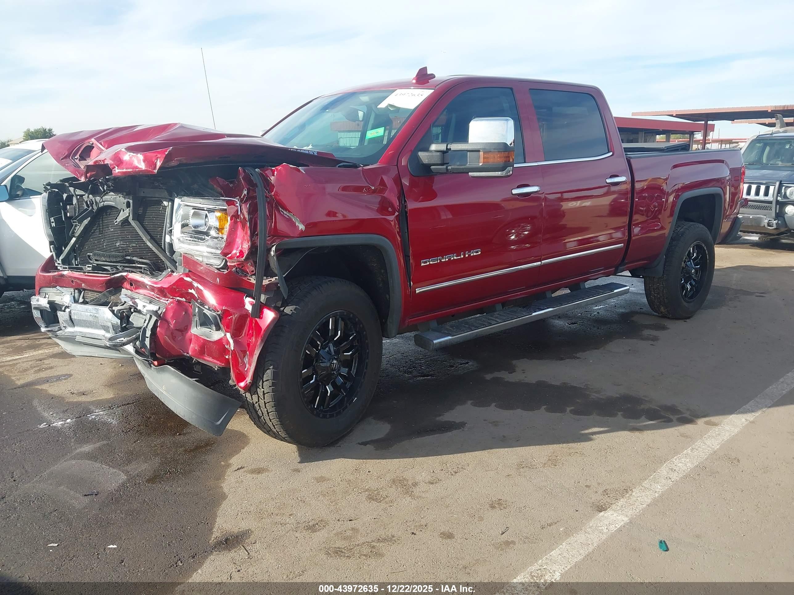 GMC SIERRA image 2
