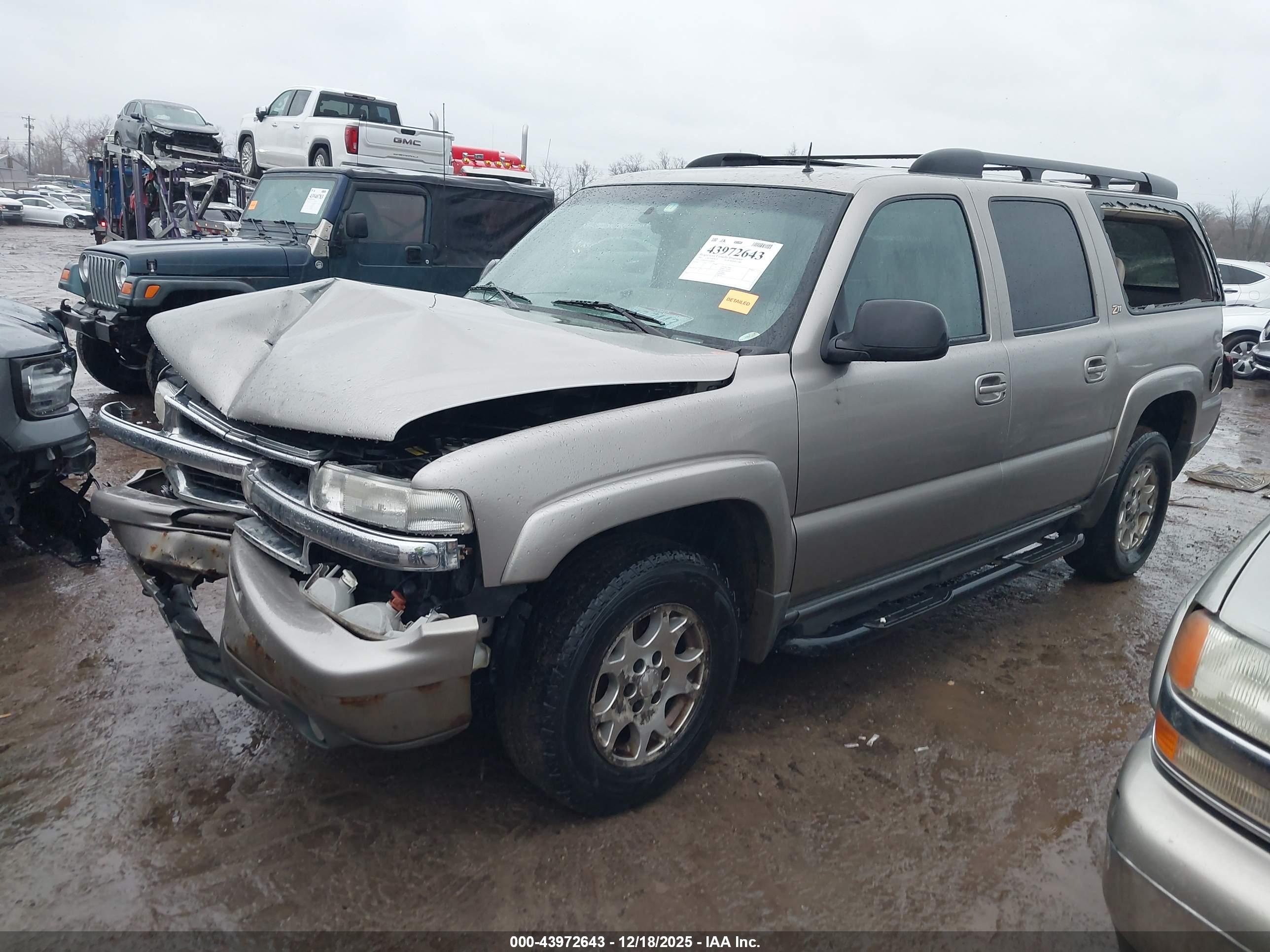 CHEVROLET SUBURBAN image 2