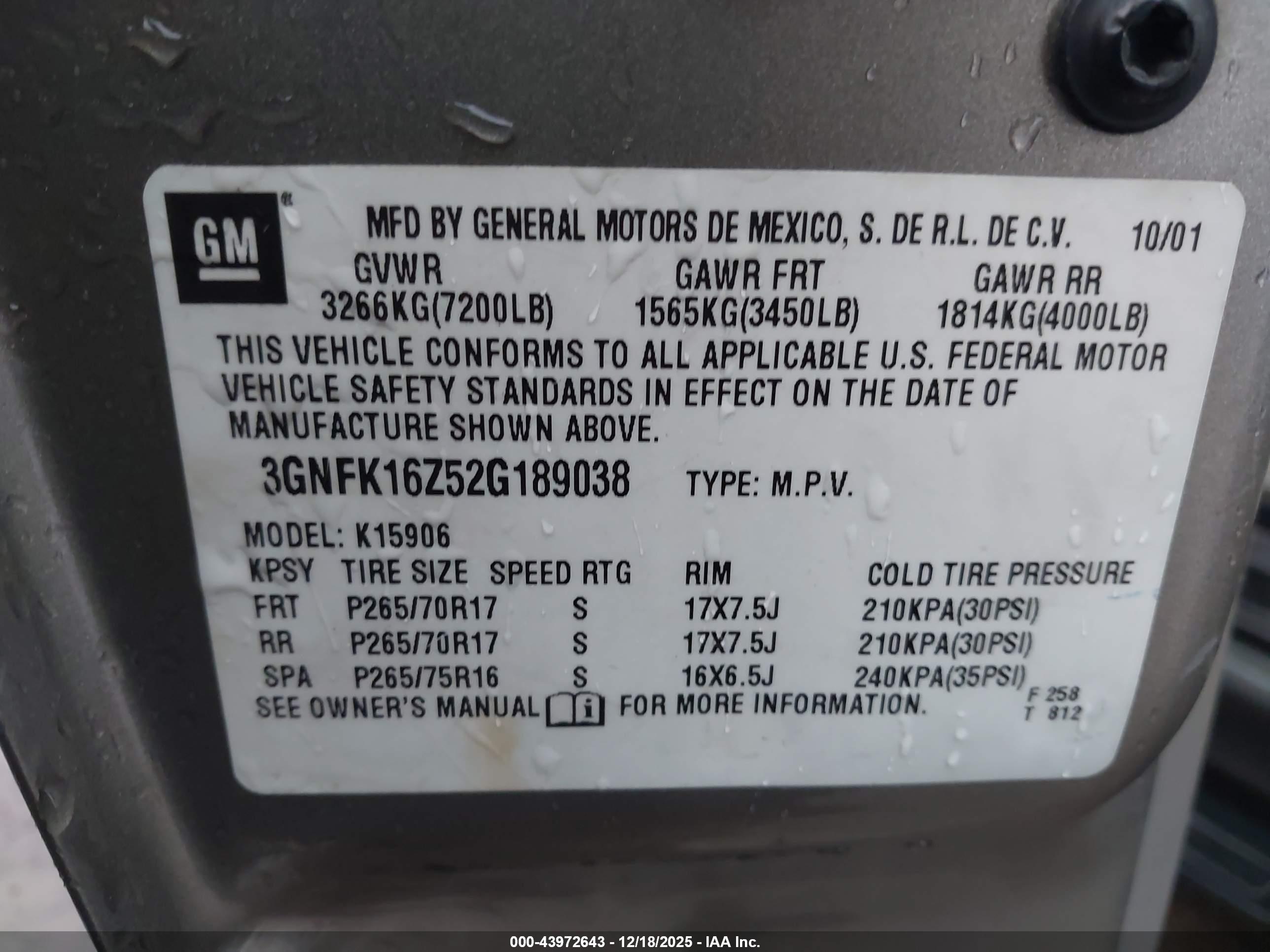 CHEVROLET SUBURBAN image 9
