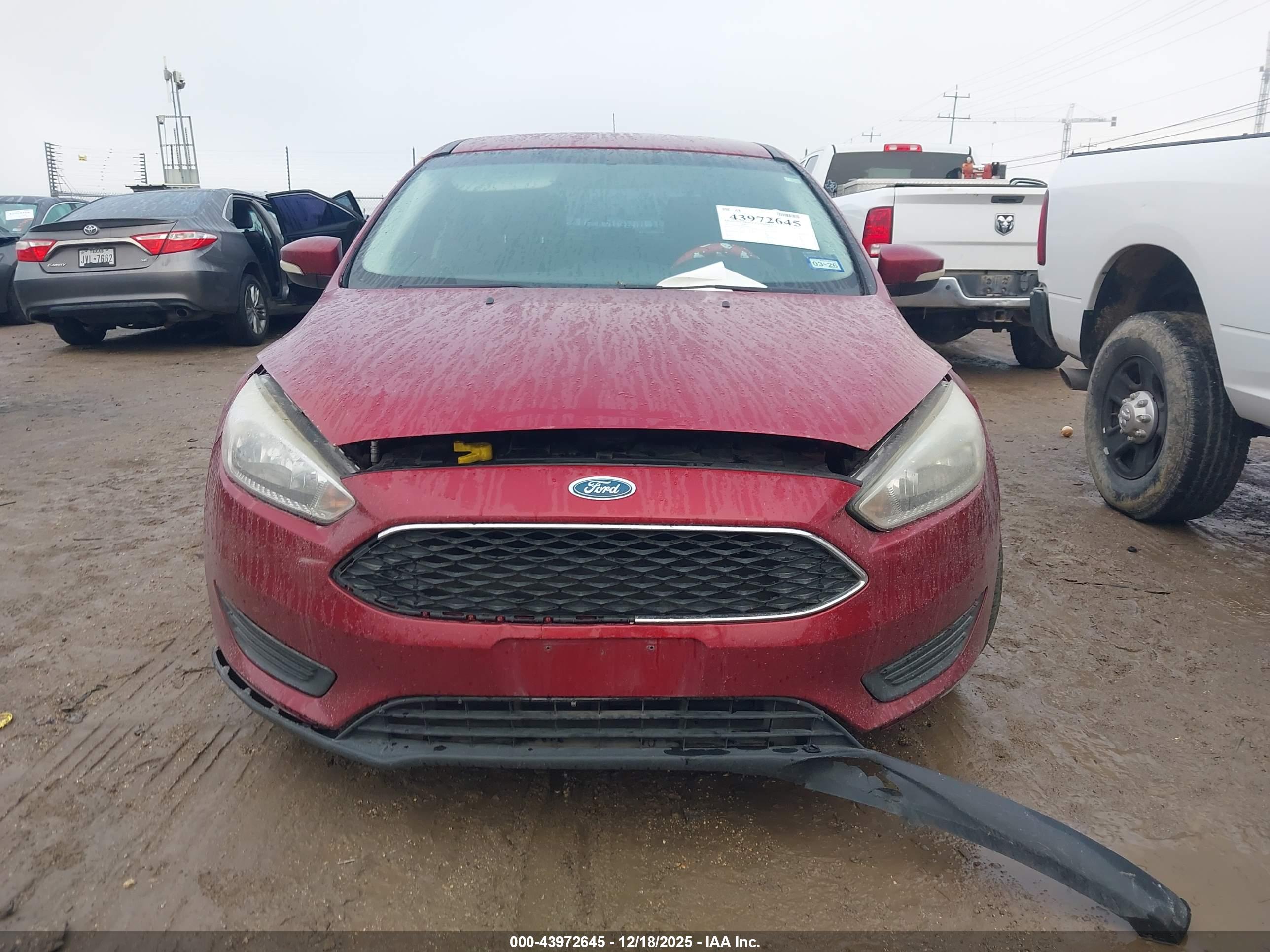 FORD FOCUS image 6