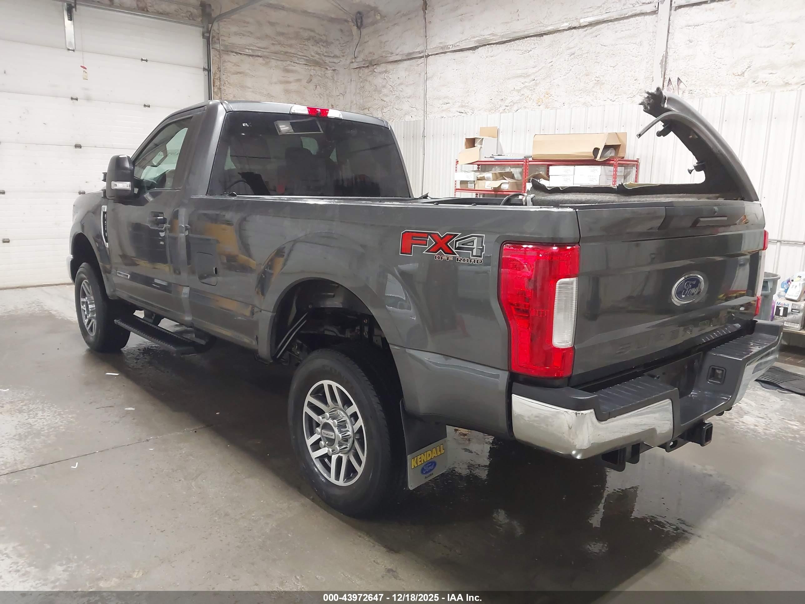 FORD F-250 image 3