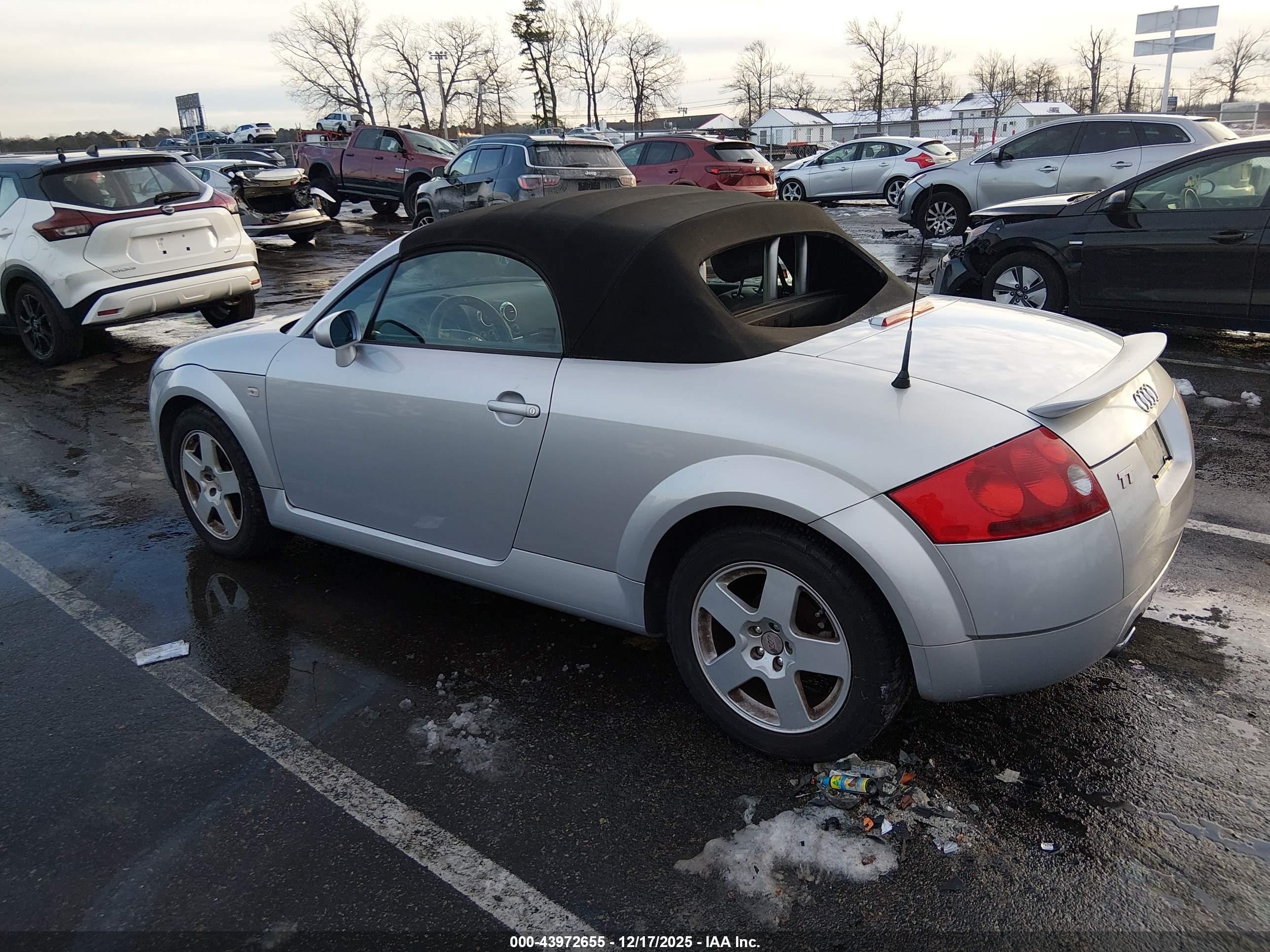 AUDI TT image 3