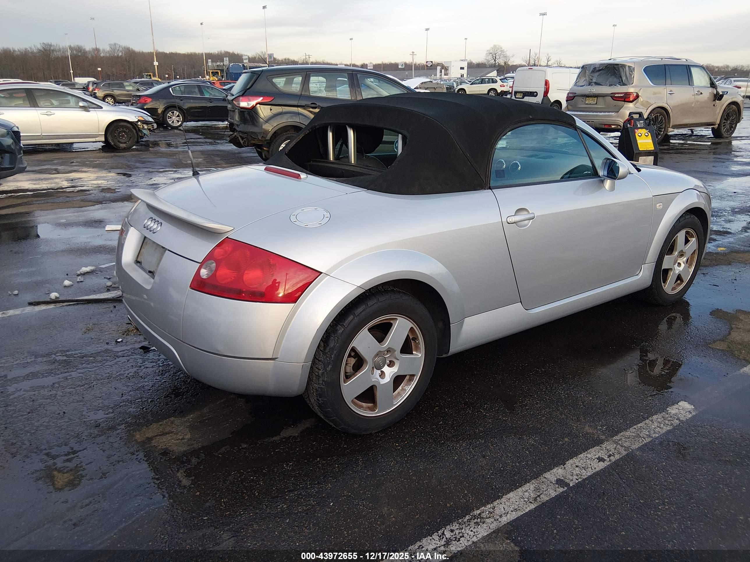 AUDI TT image 4