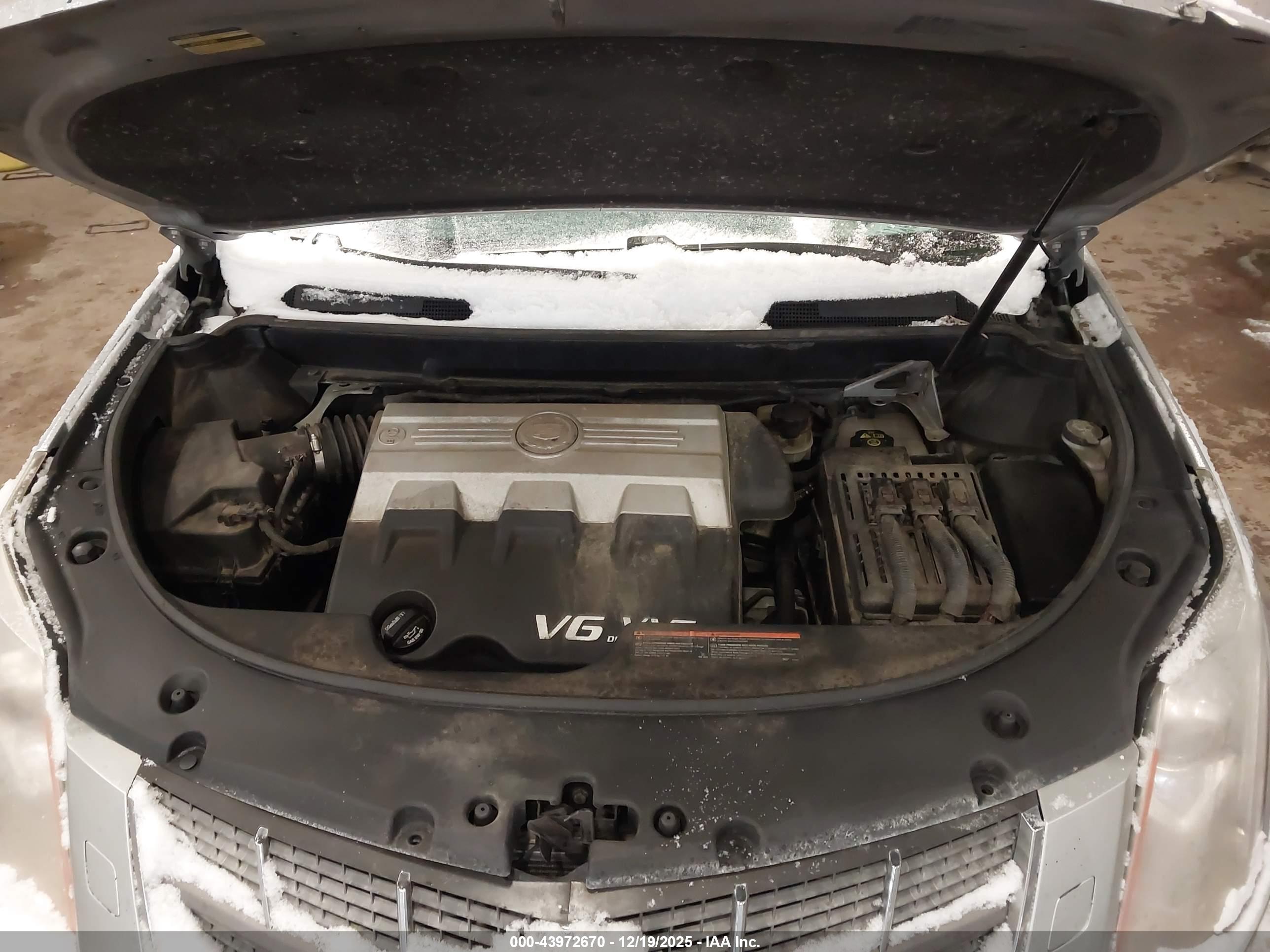 CADILLAC SRX image 10