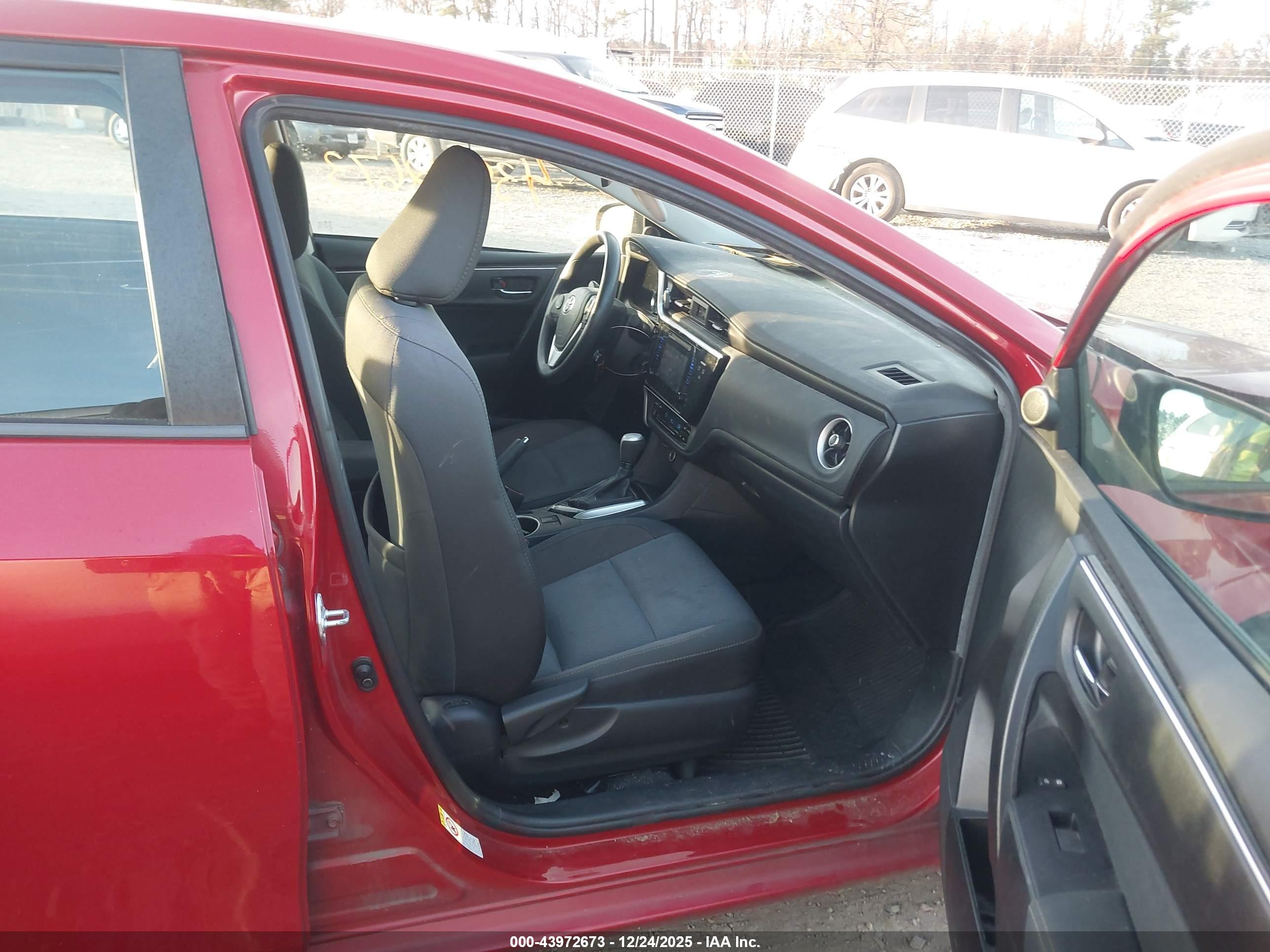 TOYOTA COROLLA image 5