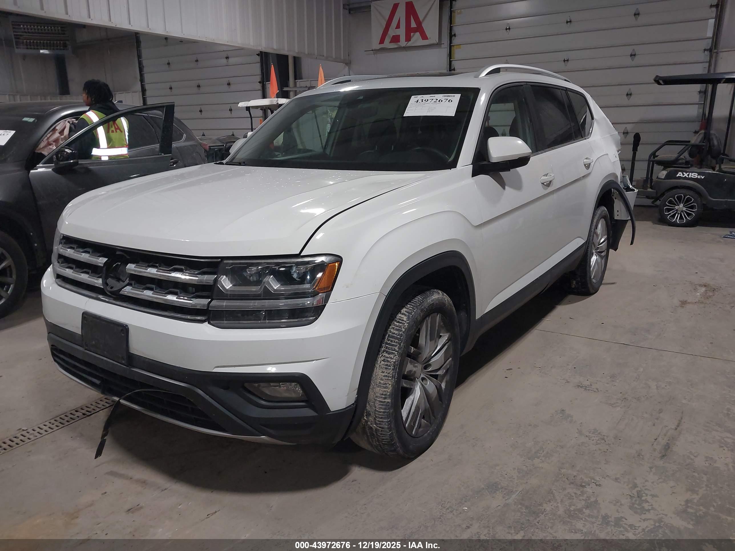 VOLKSWAGEN ATLAS image 2
