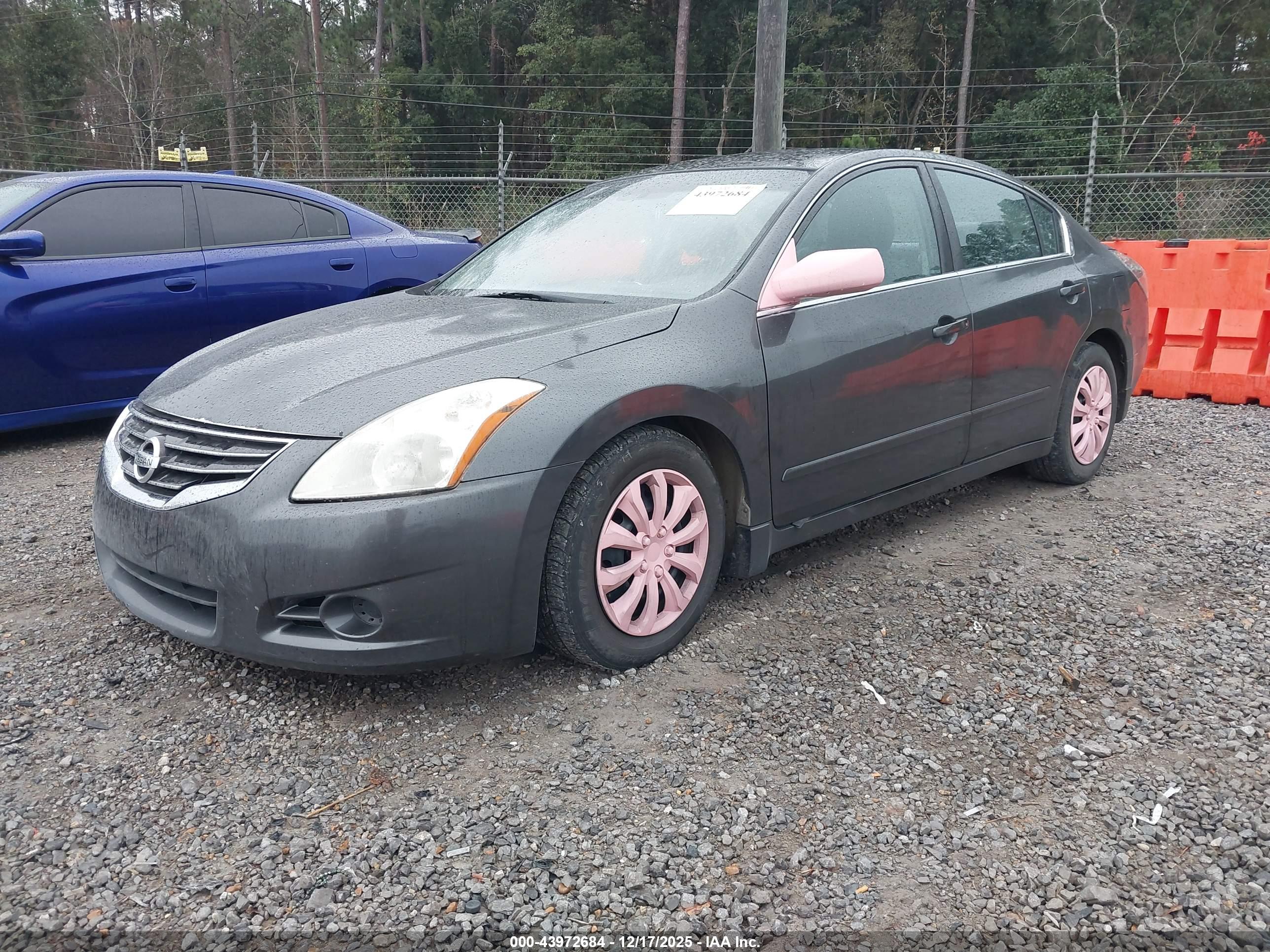 NISSAN ALTIMA image 2