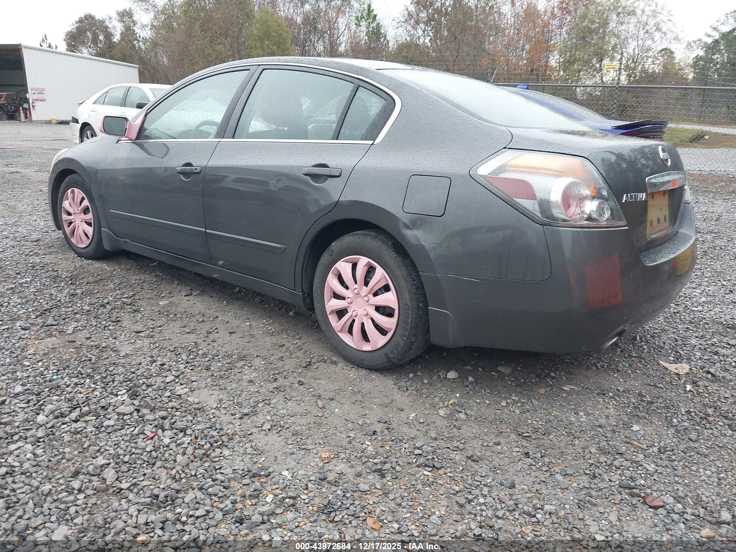 NISSAN ALTIMA image 3