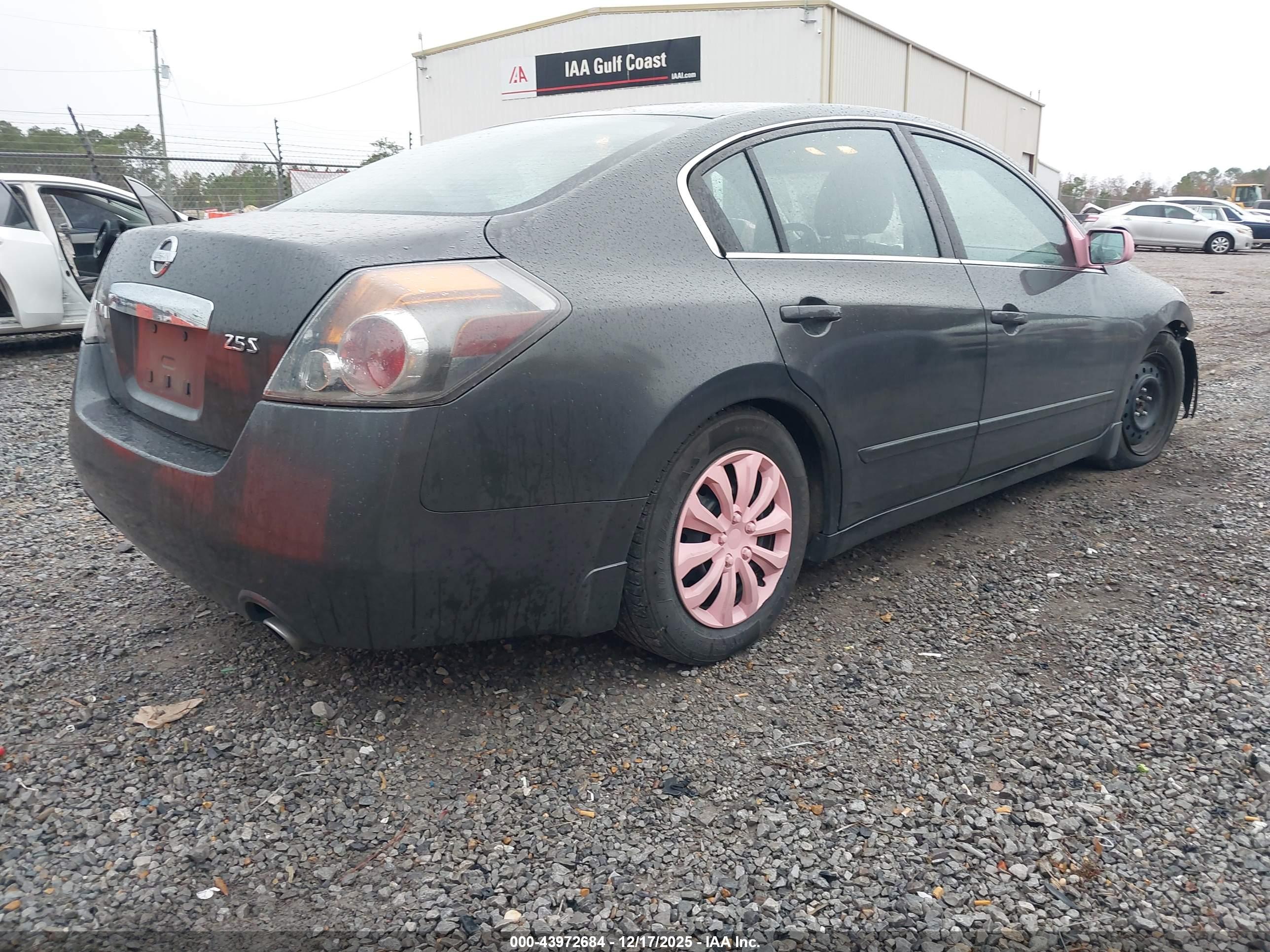 NISSAN ALTIMA image 4