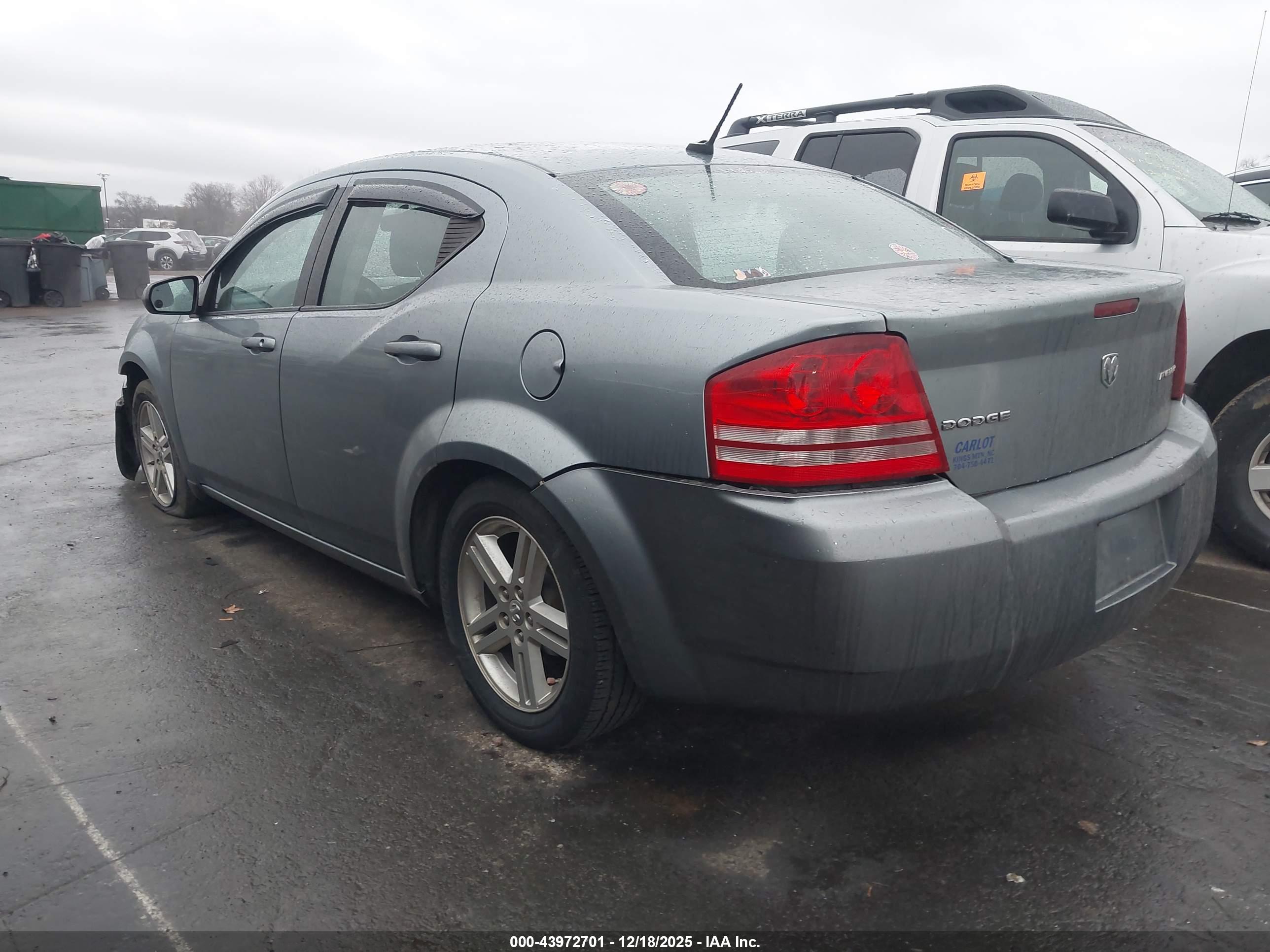 DODGE AVENGER image 3