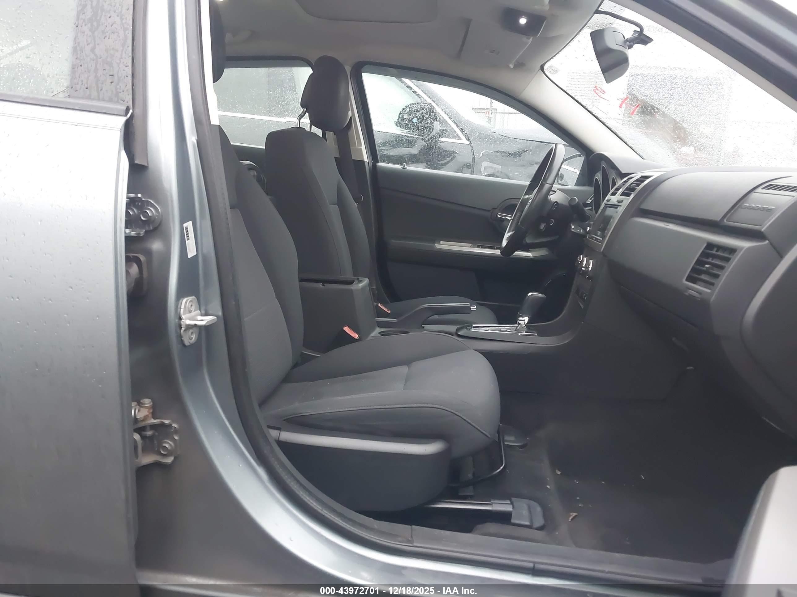 DODGE AVENGER image 5