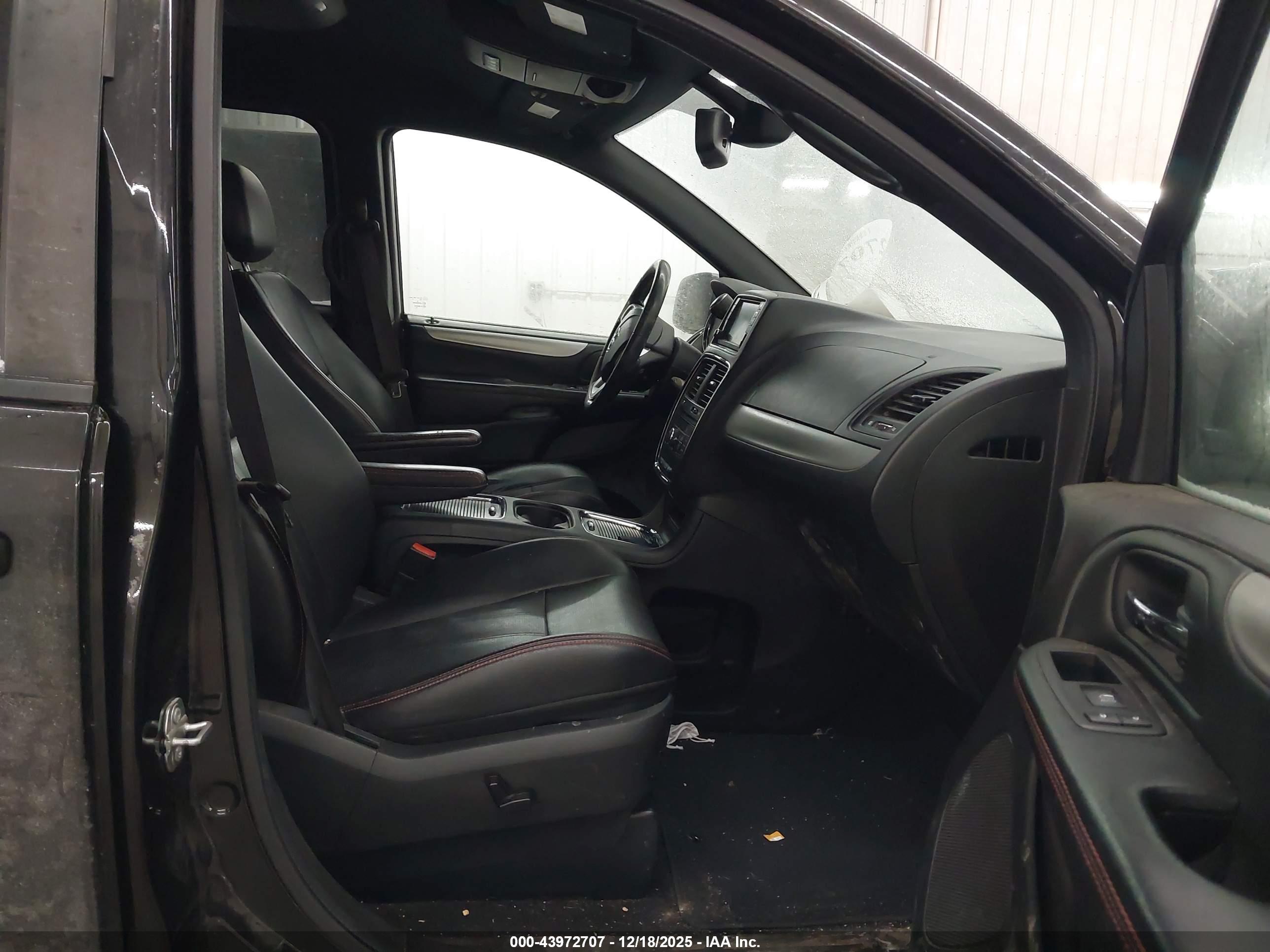 DODGE GRAND image 5
