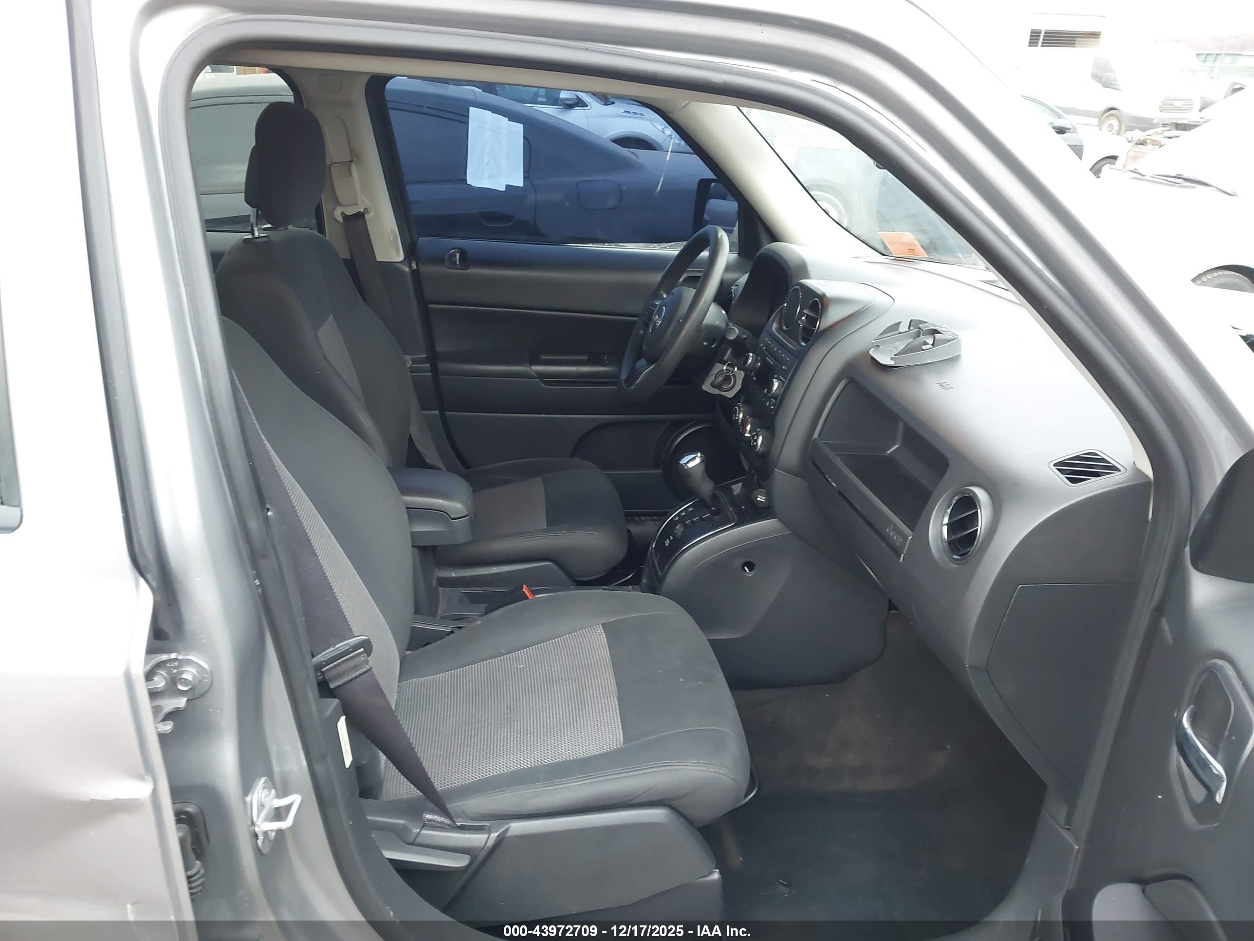 JEEP PATRIOT image 5