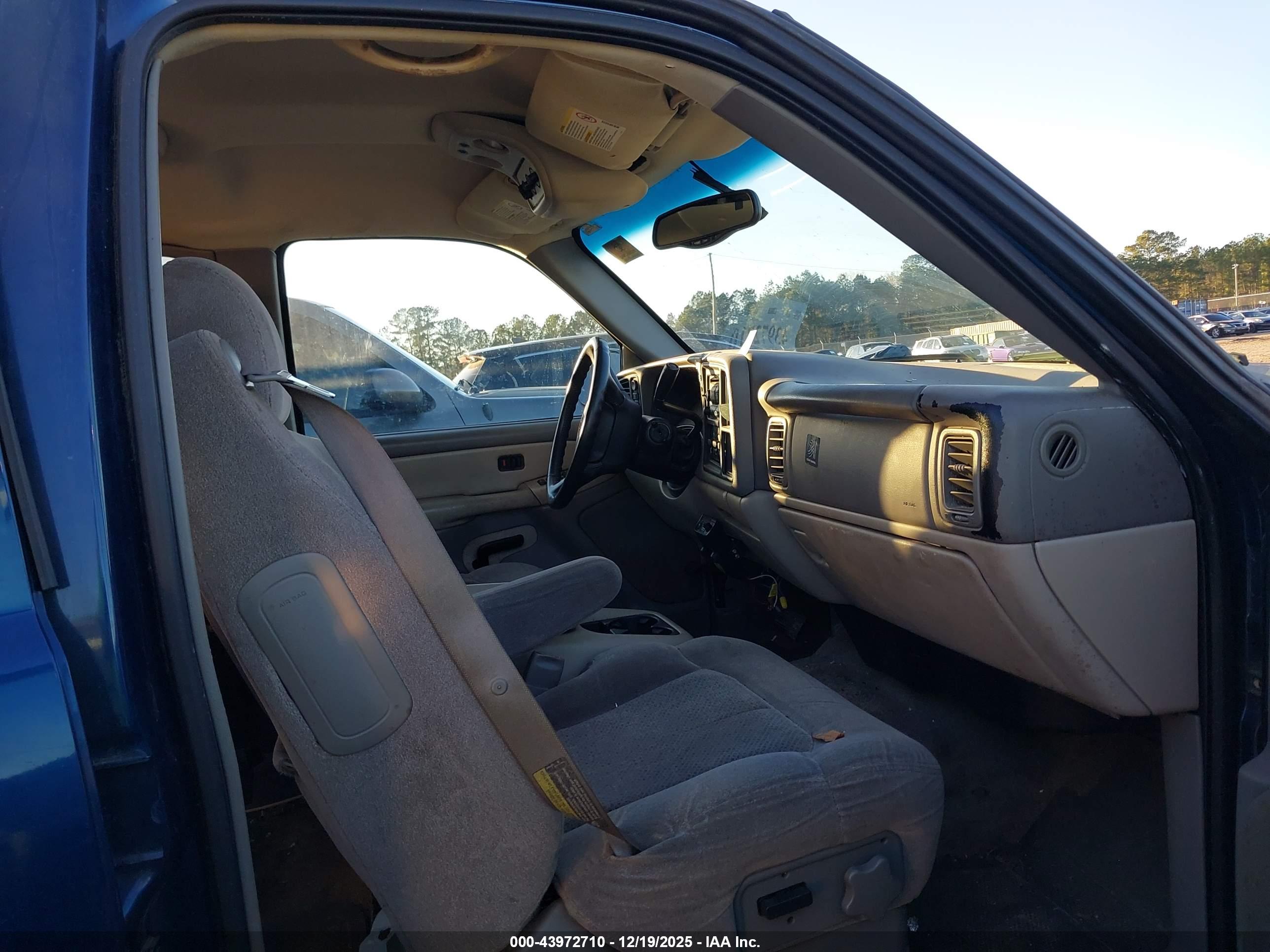 CHEVROLET TAHOE image 5