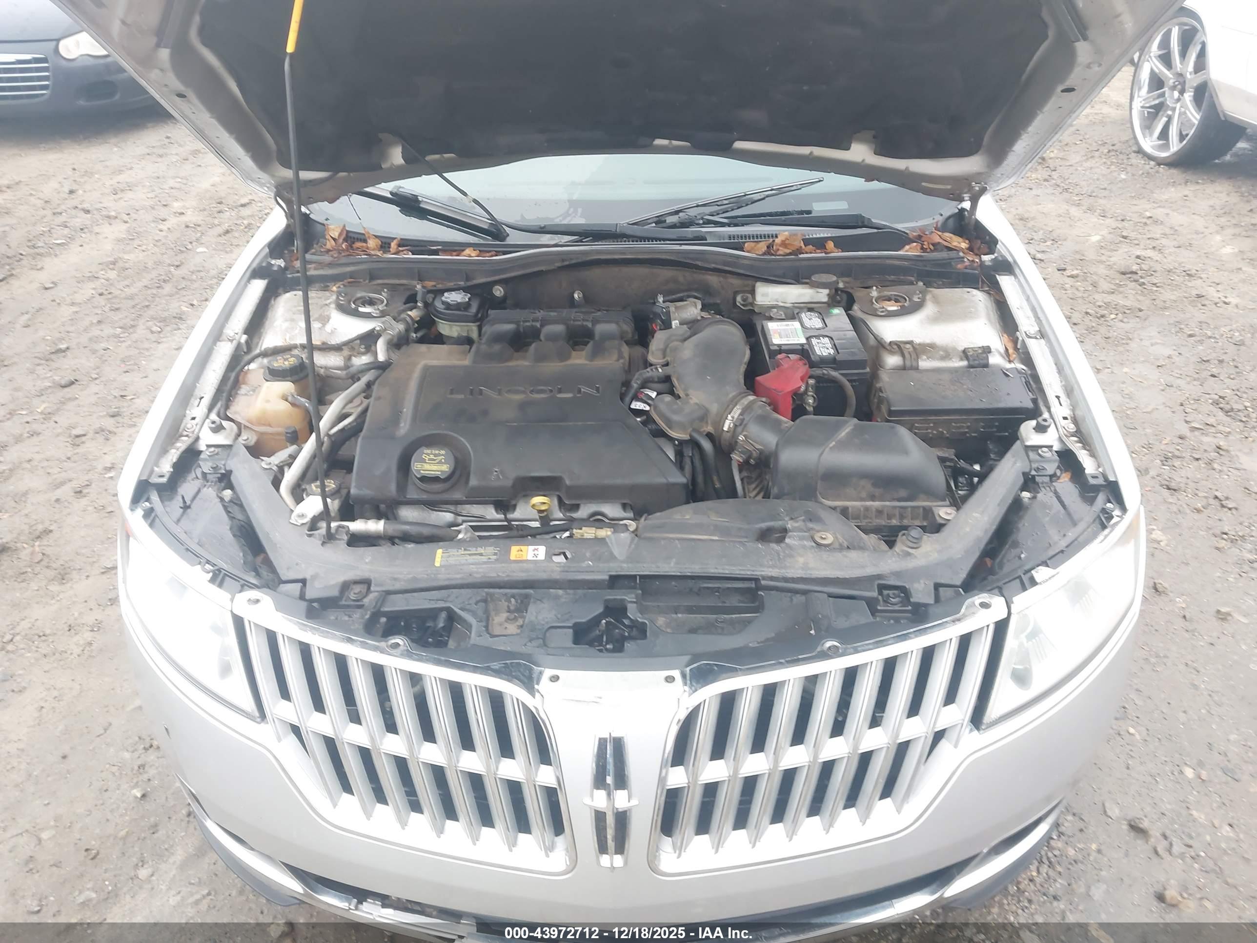 LINCOLN MKZ image 10
