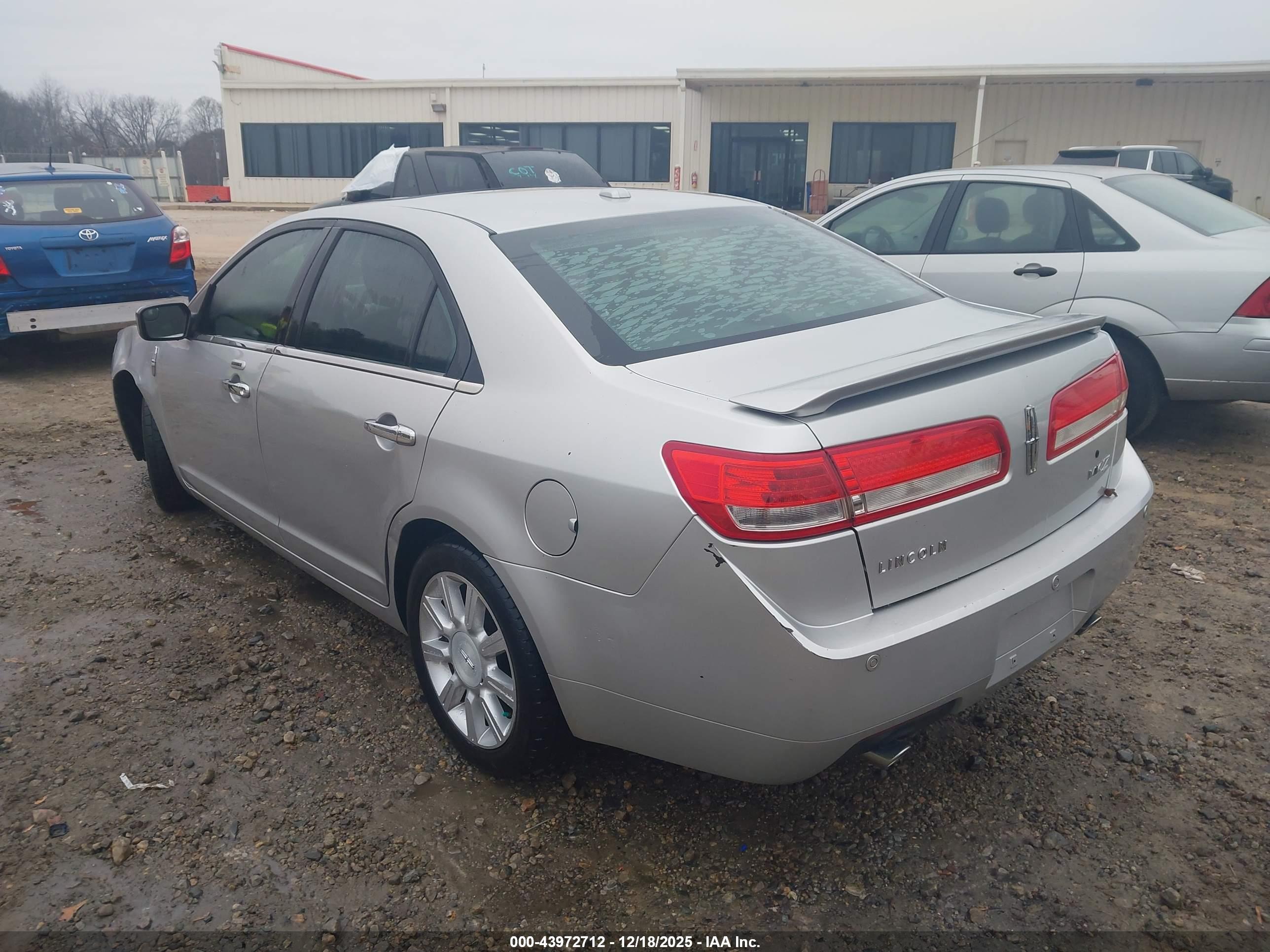 LINCOLN MKZ image 3