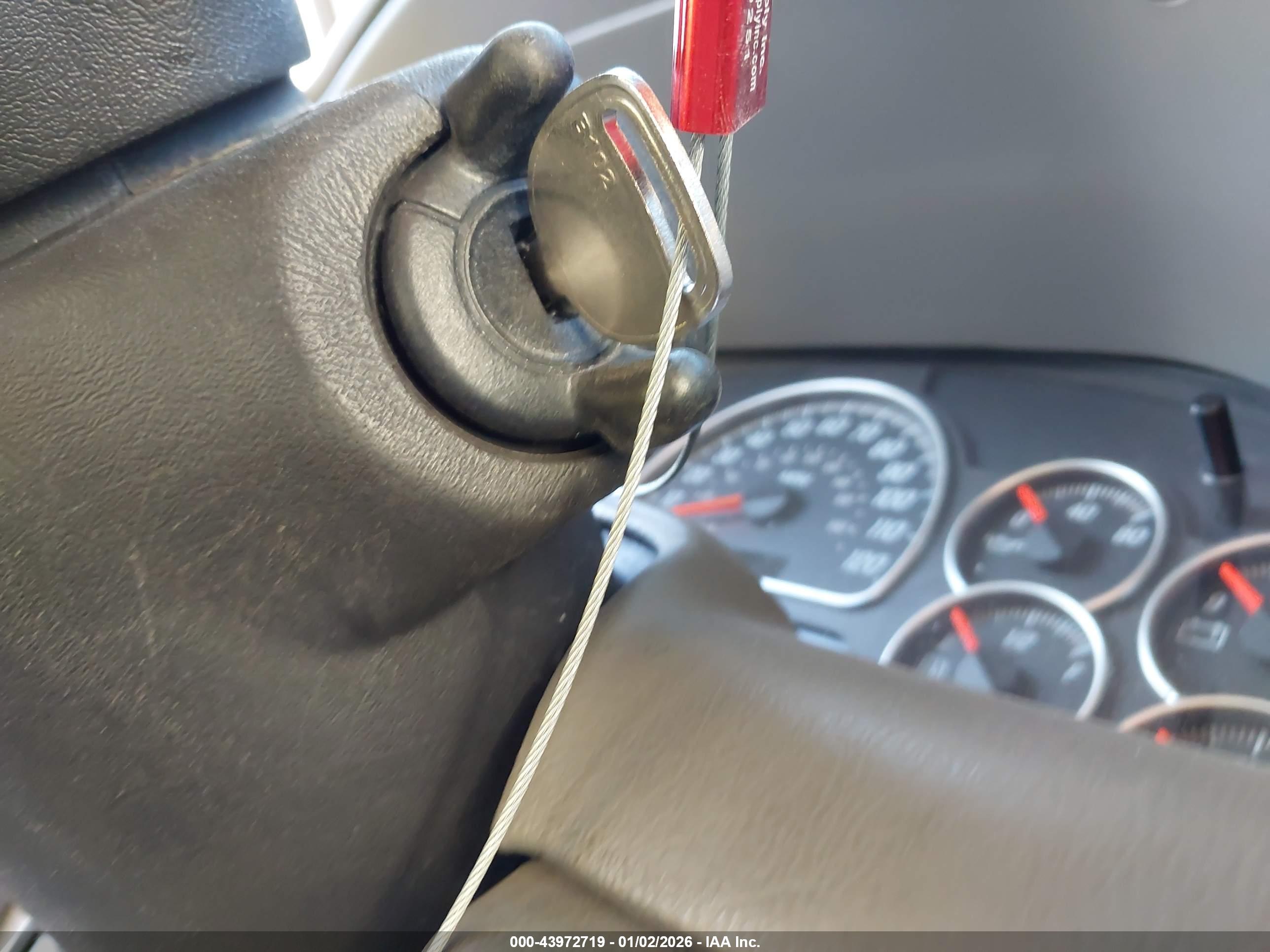 GMC ENVOY image 11
