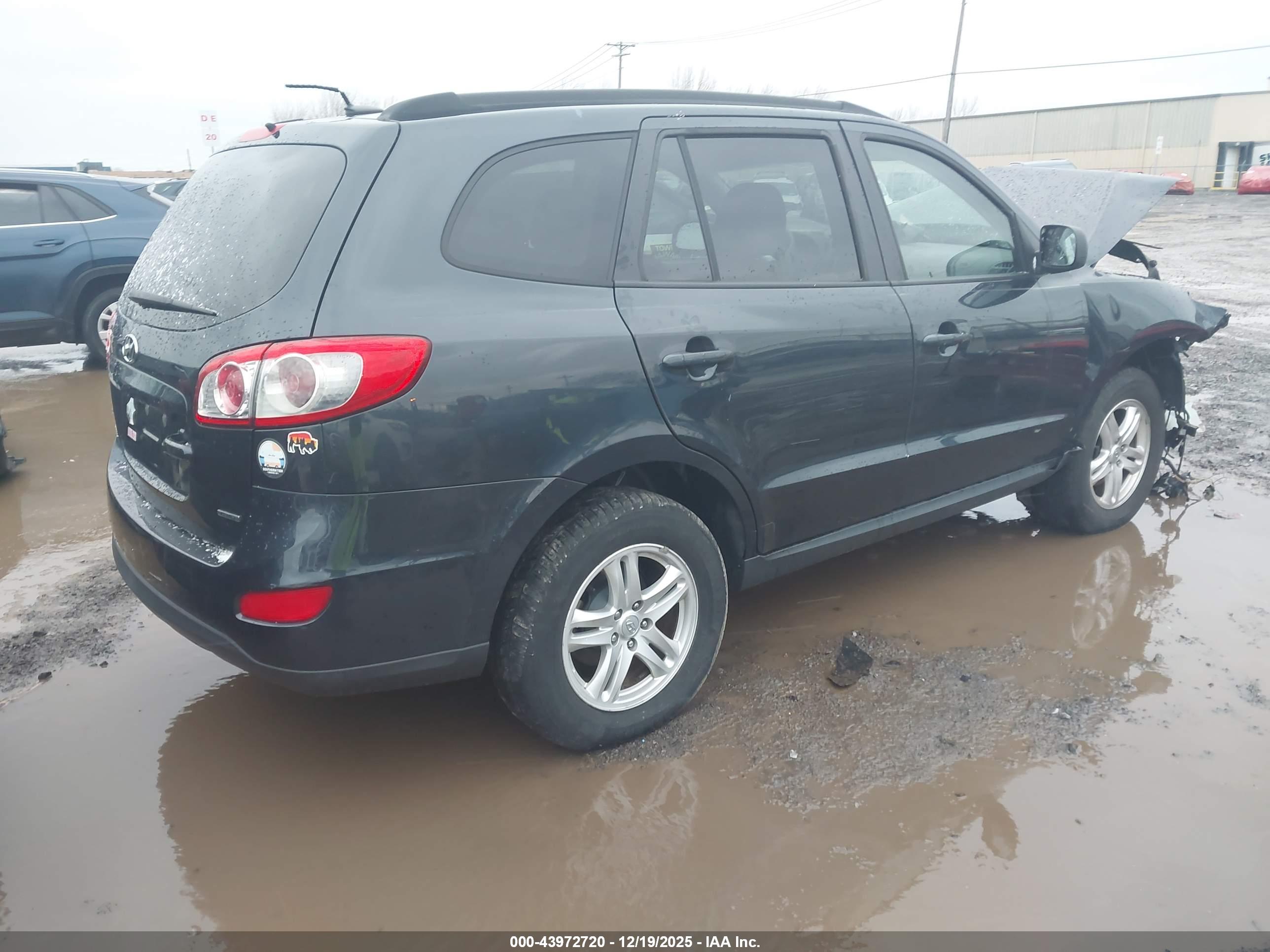 HYUNDAI SANTA image 4