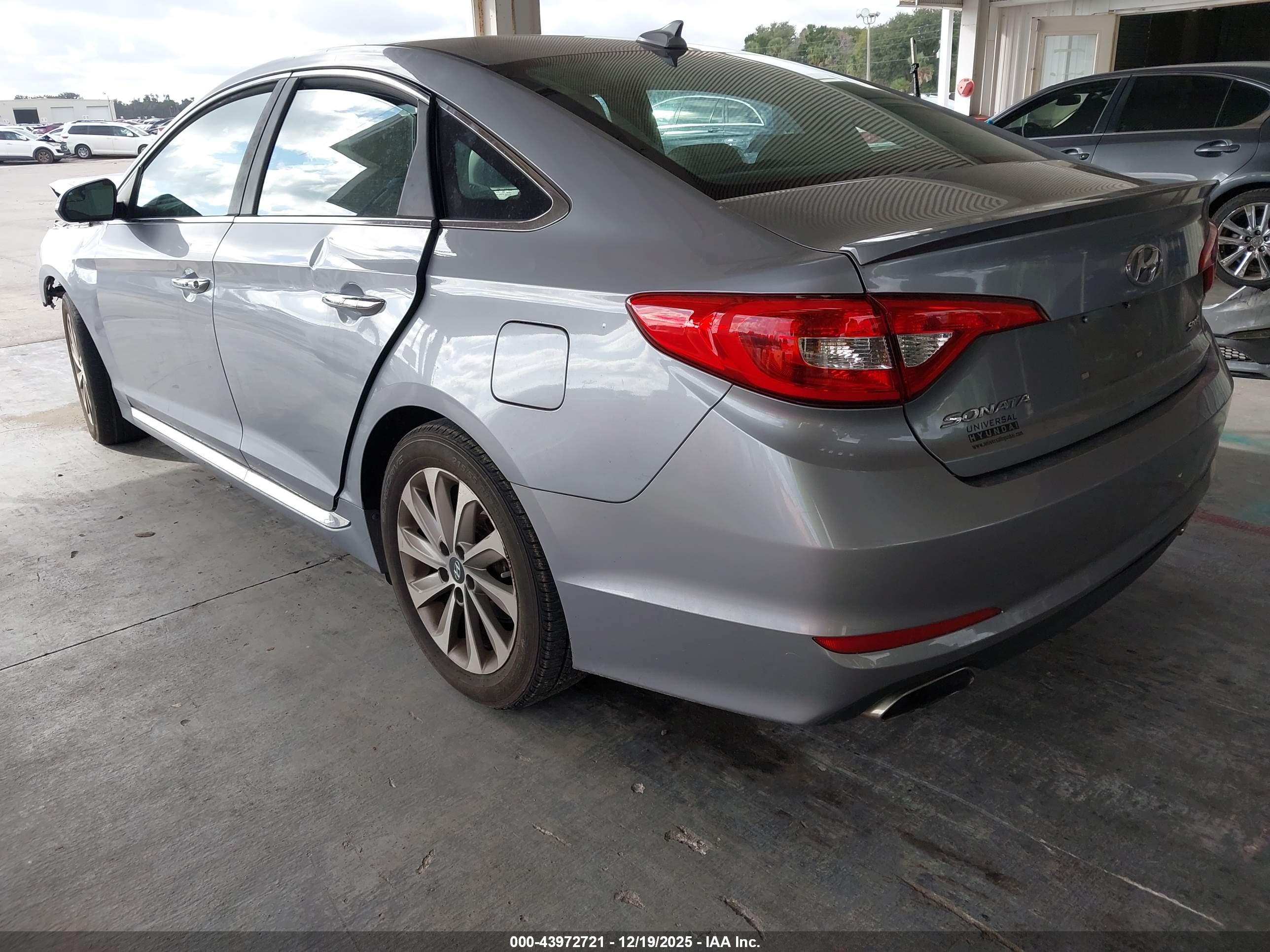 HYUNDAI SONATA image 3
