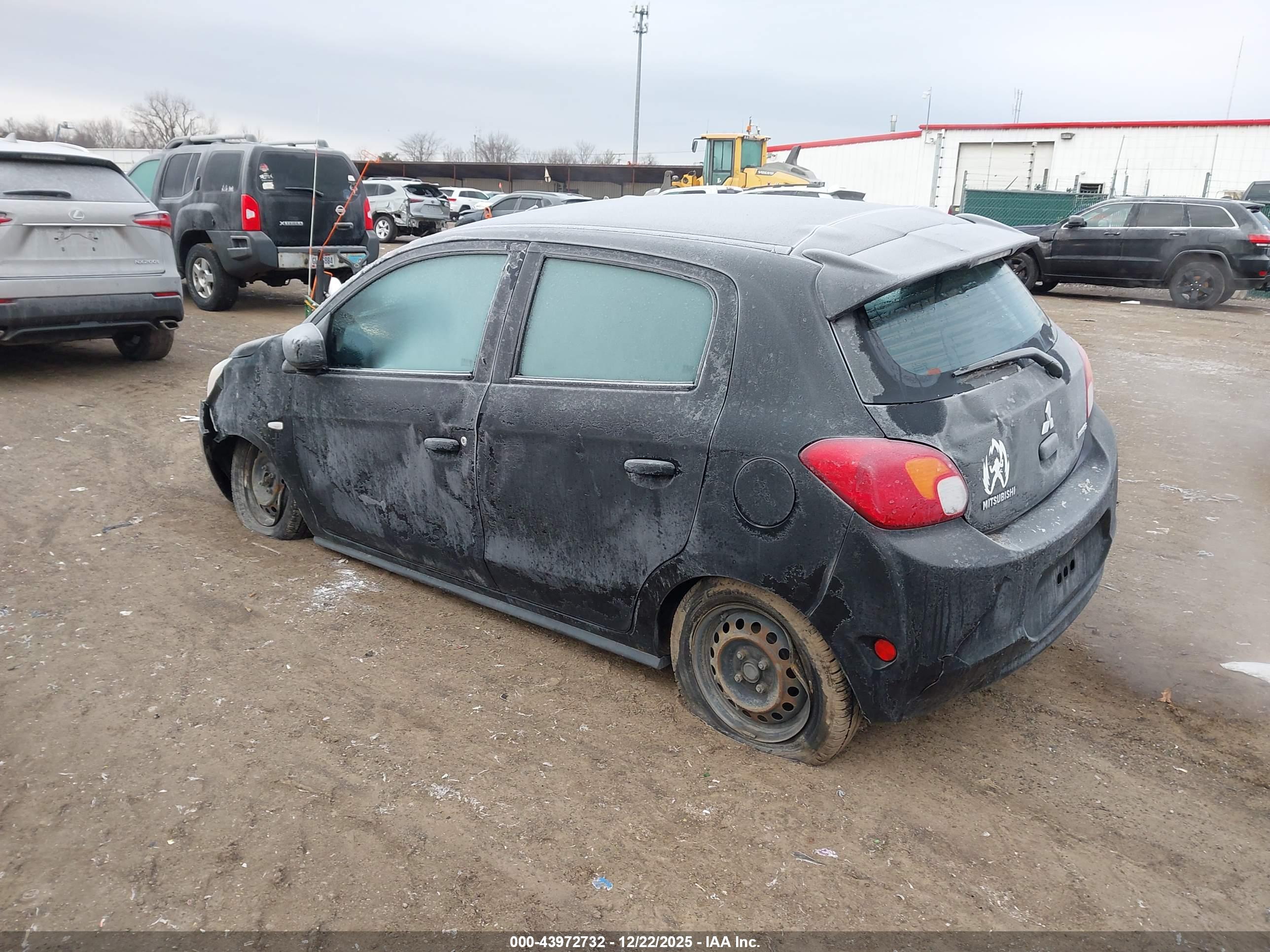 MITSUBISHI MIRAGE image 3