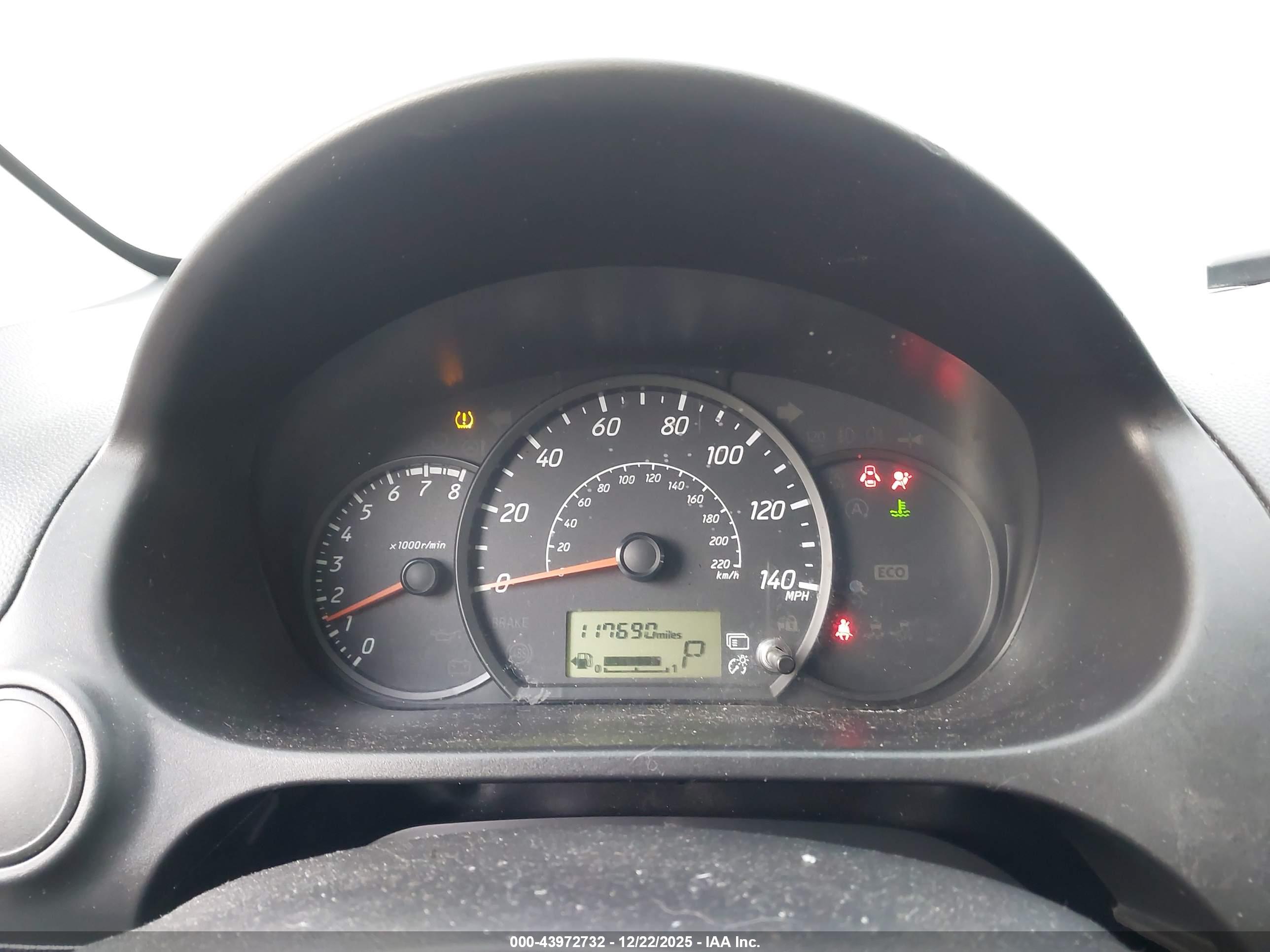 MITSUBISHI MIRAGE image 7
