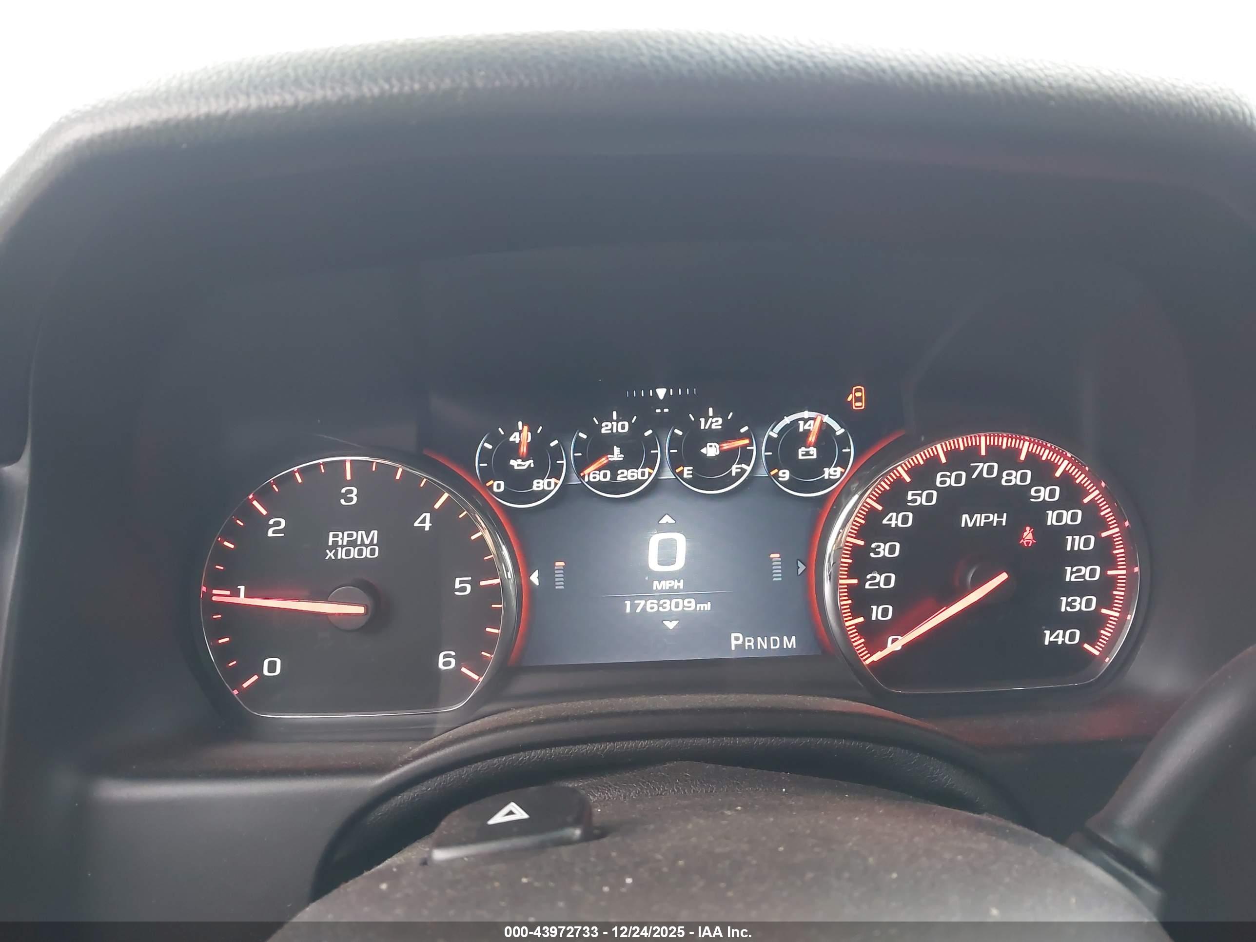 GMC YUKON image 7