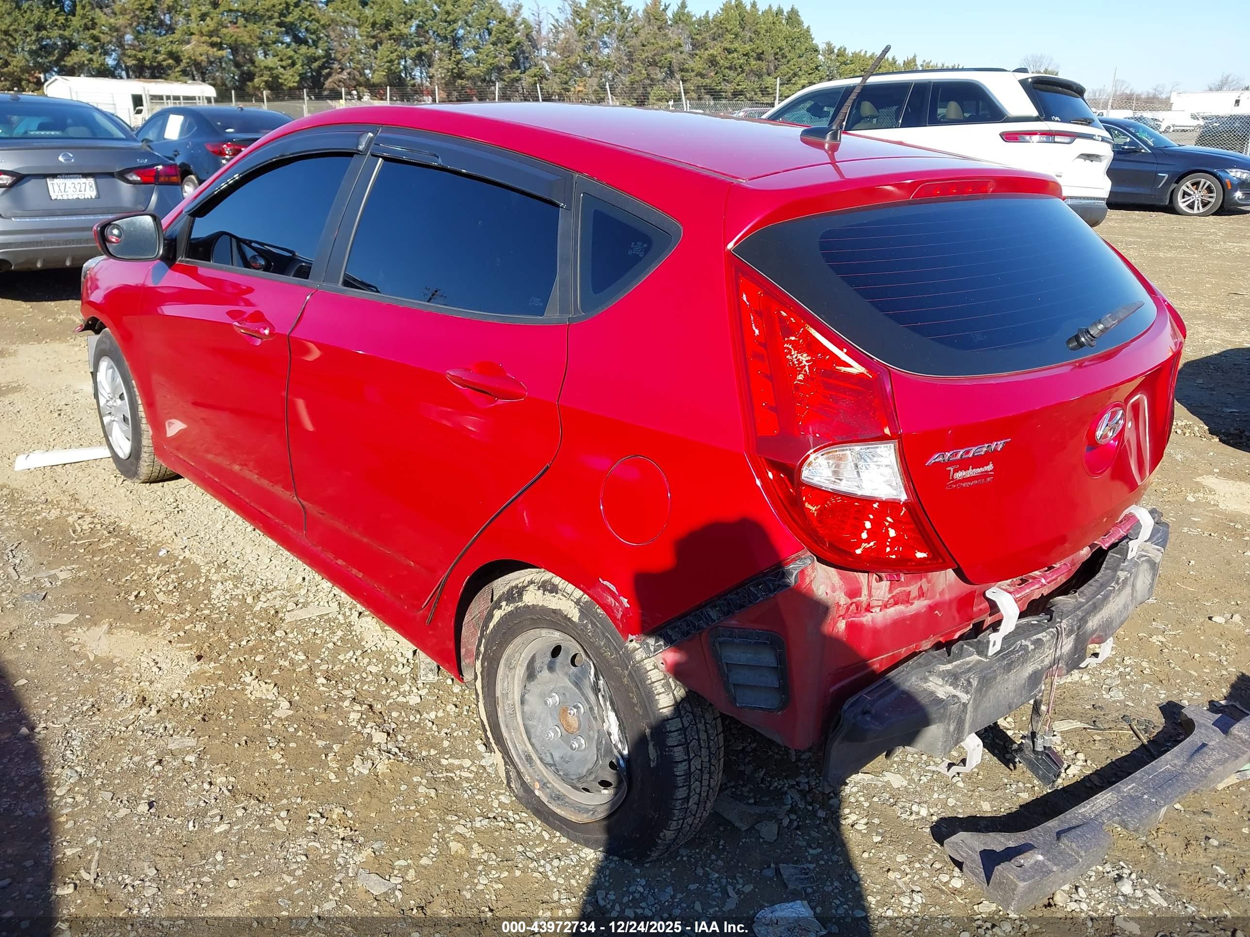 HYUNDAI ACCENT image 3
