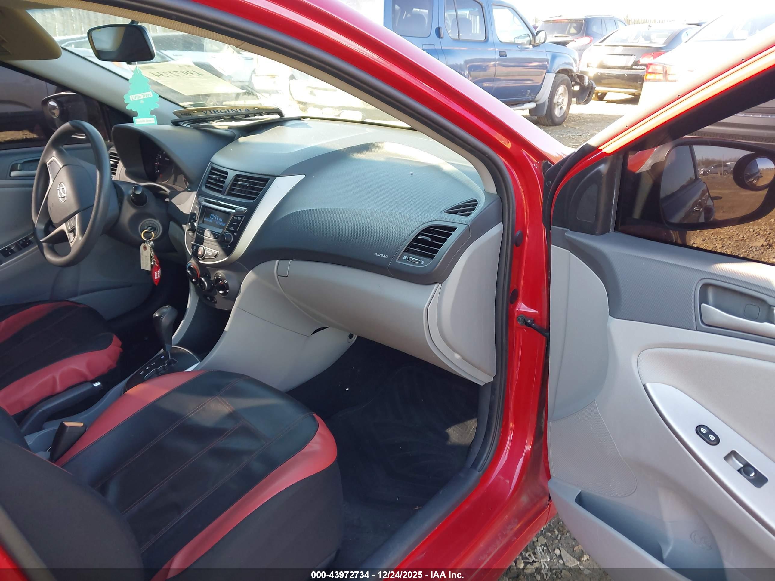 HYUNDAI ACCENT image 5