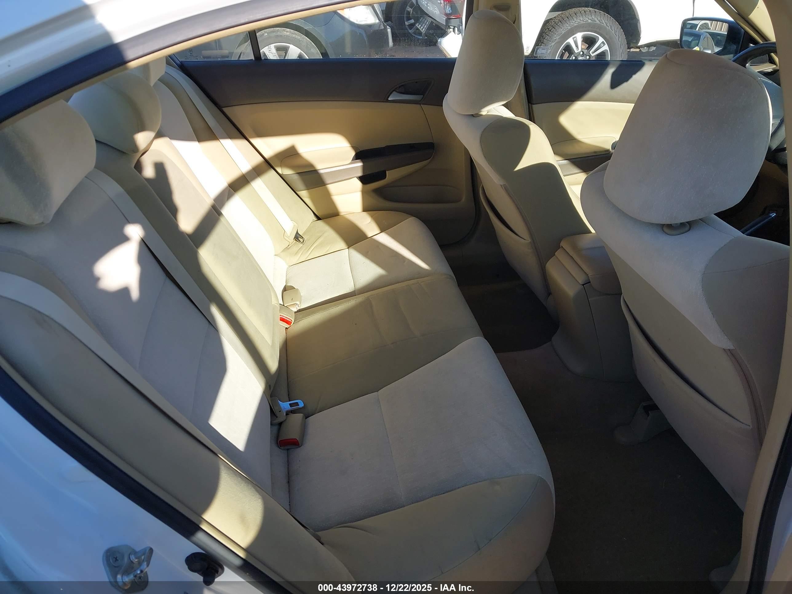 HONDA ACCORD image 8