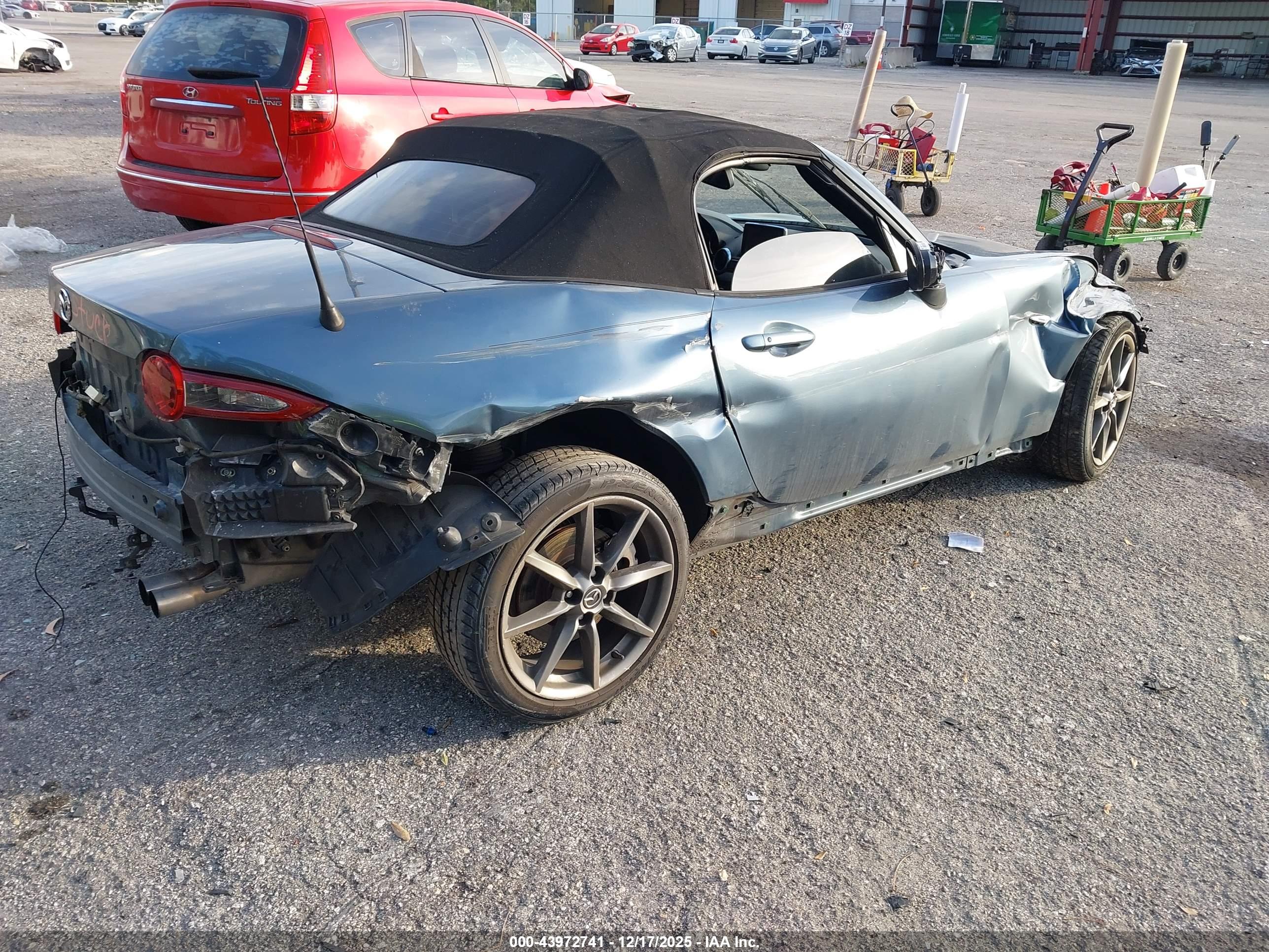 MAZDA MX-5 image 4