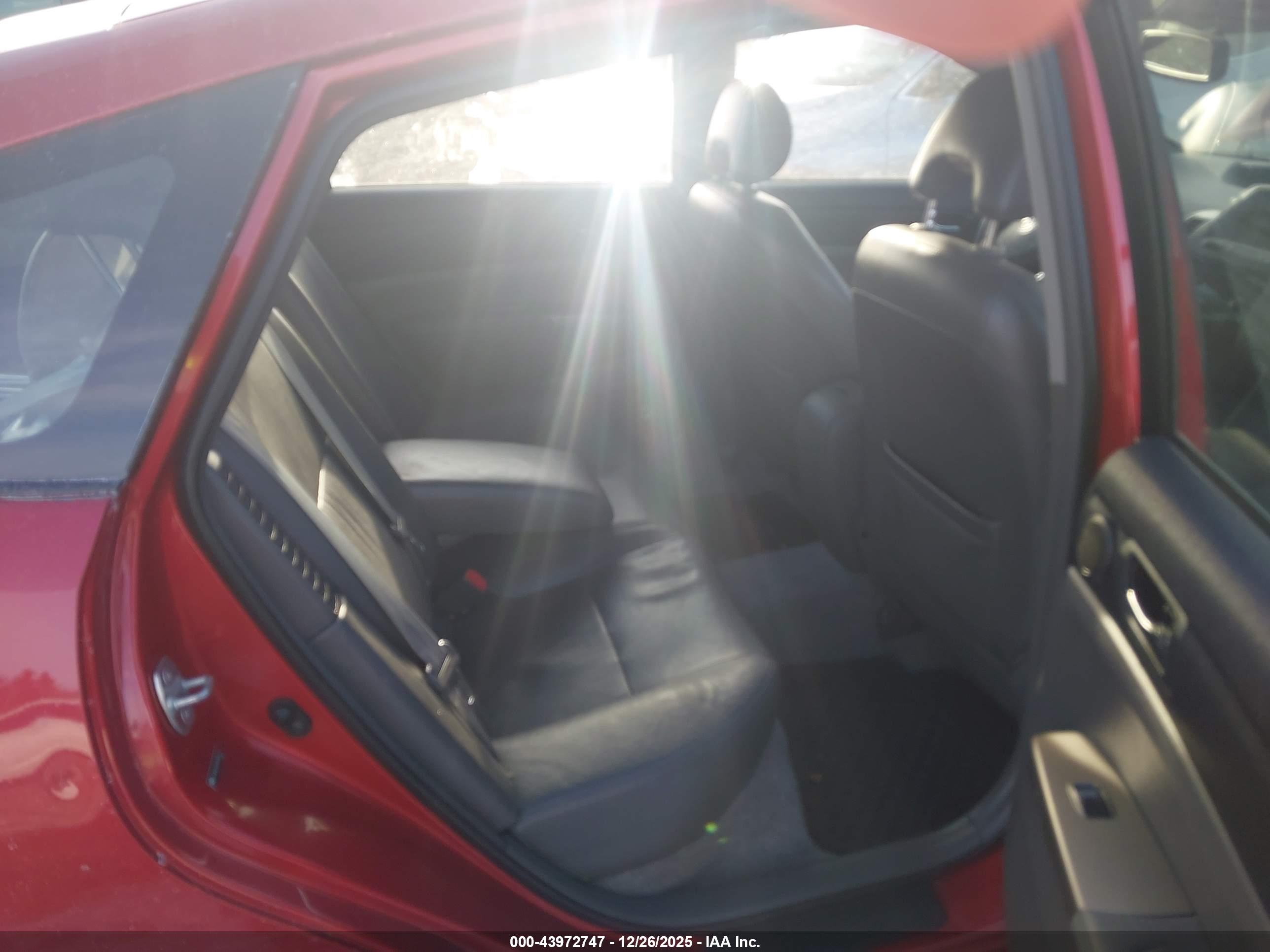 TOYOTA PRIUS image 8