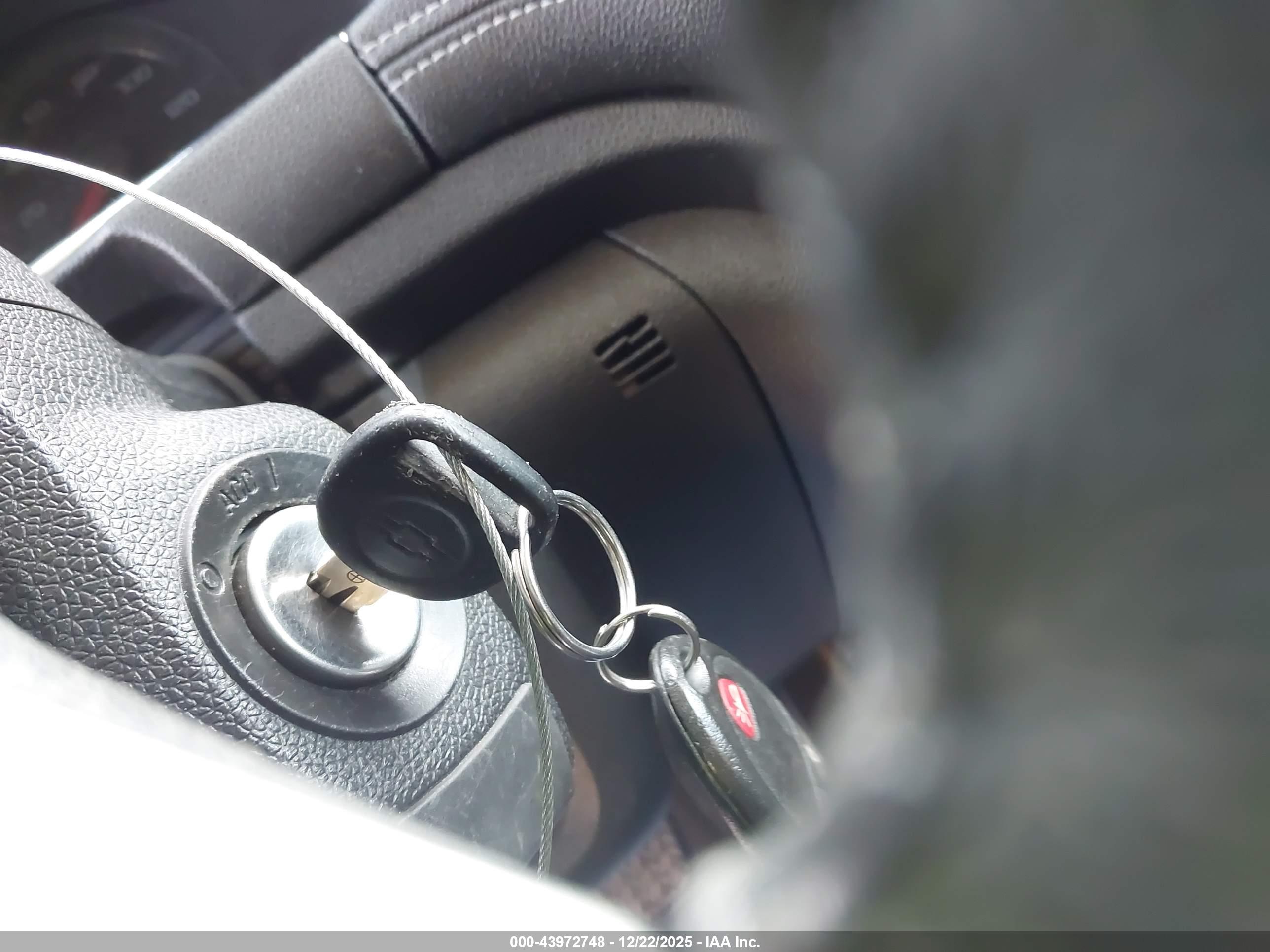 CHEVROLET TRAVERSE image 11