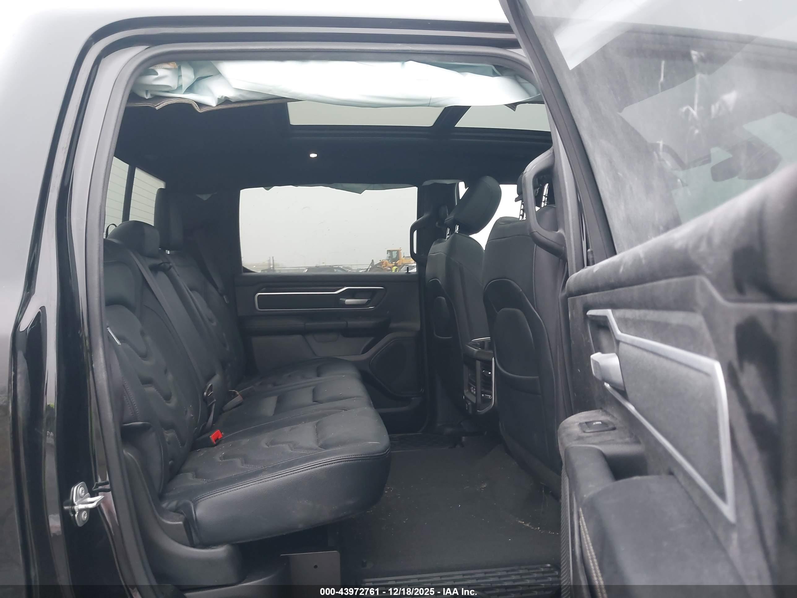 RAM 1500 image 8