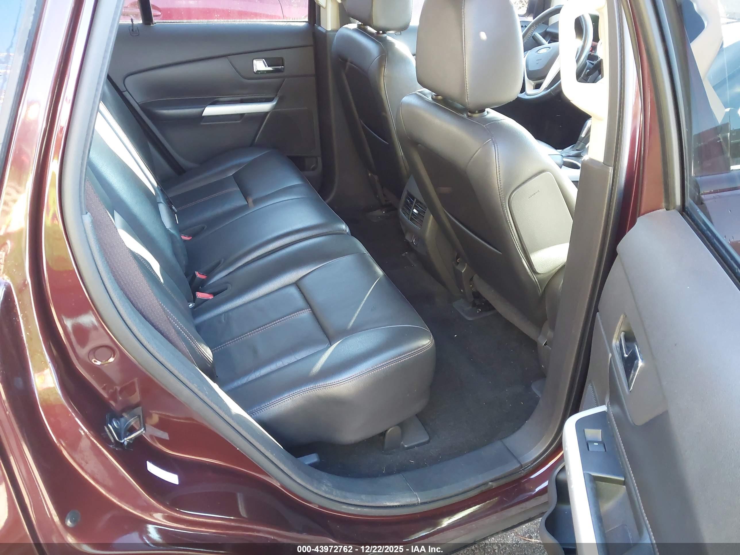 FORD EDGE image 8