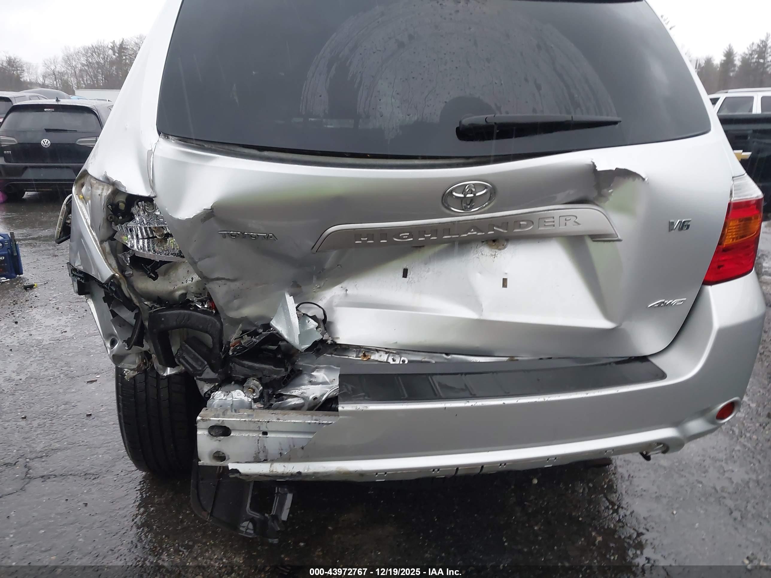 TOYOTA HIGHLANDER image 6