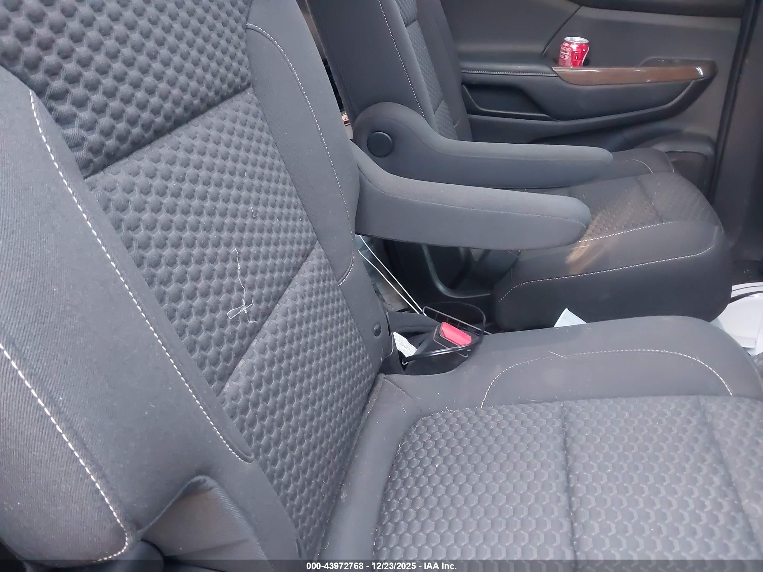 GMC ACADIA image 8